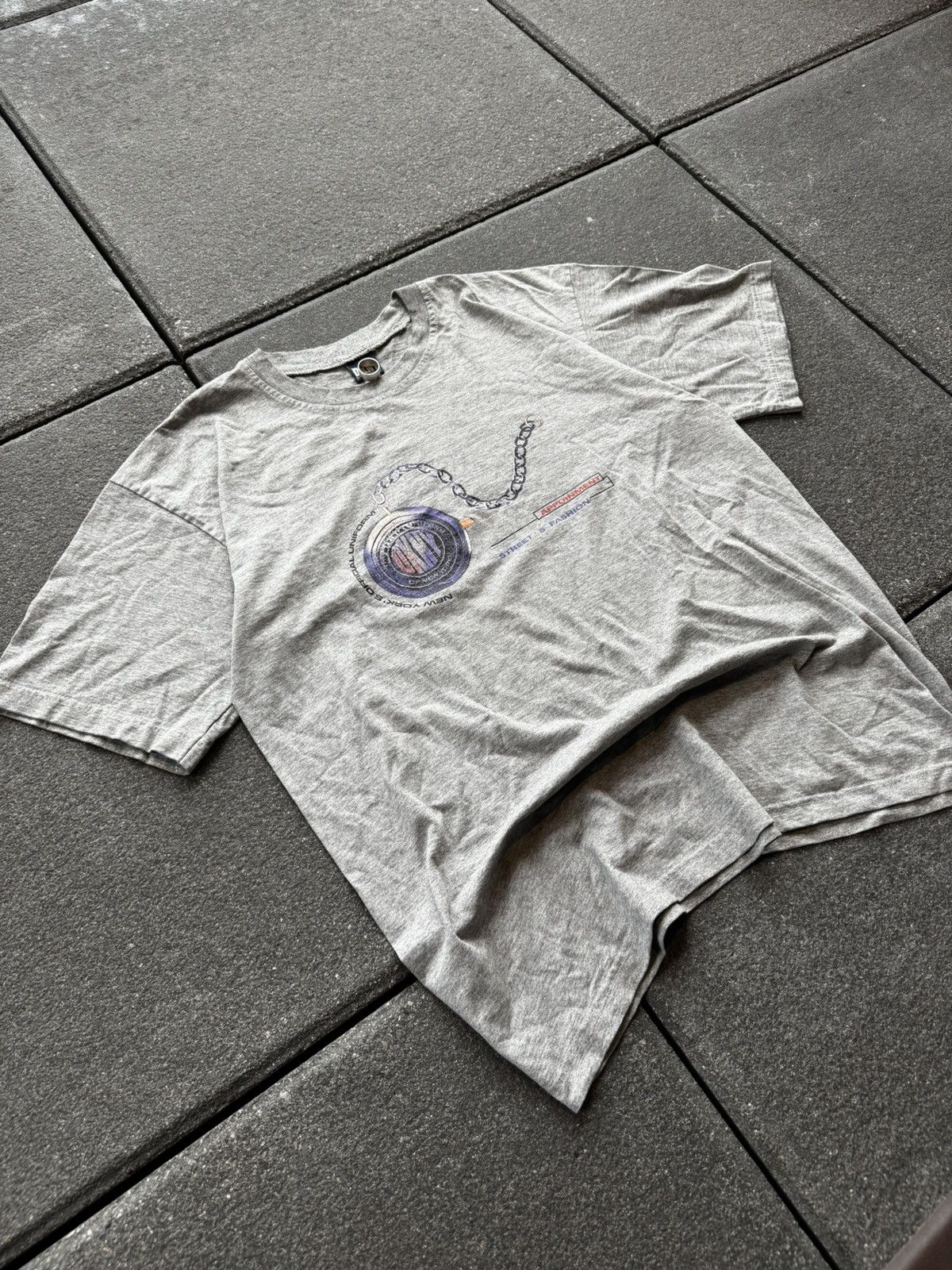 DKNY VINTAGE DKNY TEE Size US L / EU 52-54 / 3 - 1 Thumbnail