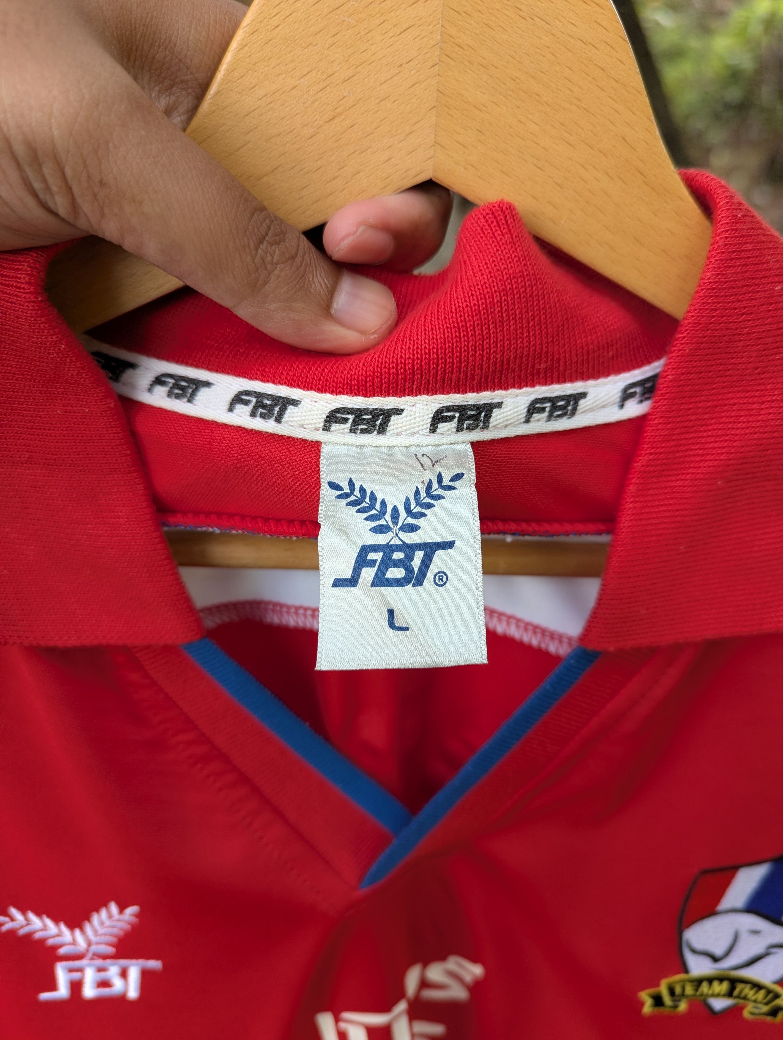 Vintage FBT Thailand National Football Team 2004 Home Kit Jersey Size US L / EU 52-54 / 3 - 3 Thumbnail