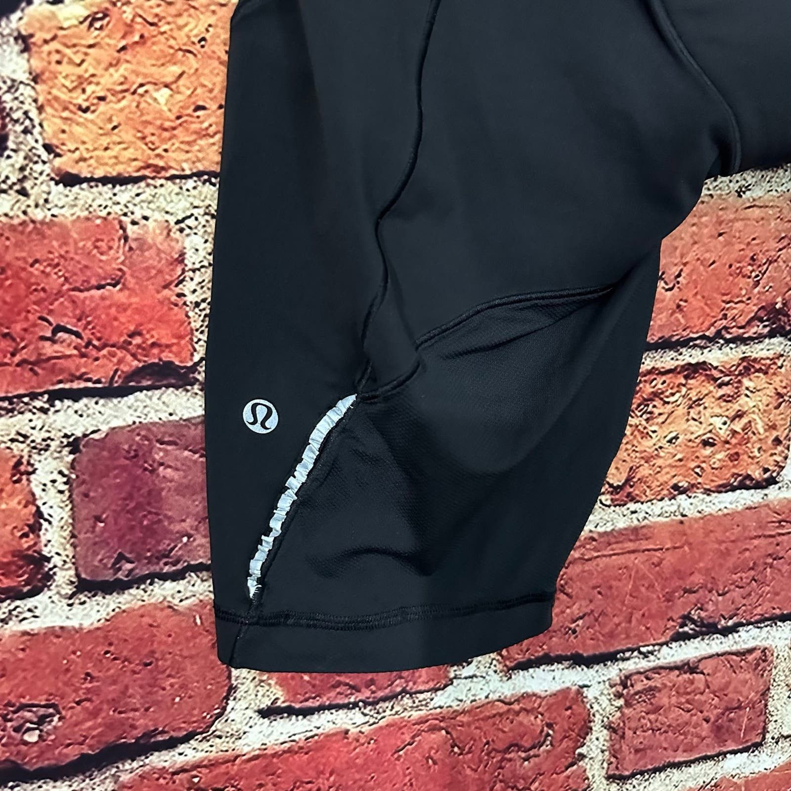 Lululemon Lululemon cycling biker shorts with padding Size 32" / US 10 / IT 46 - 5 Thumbnail