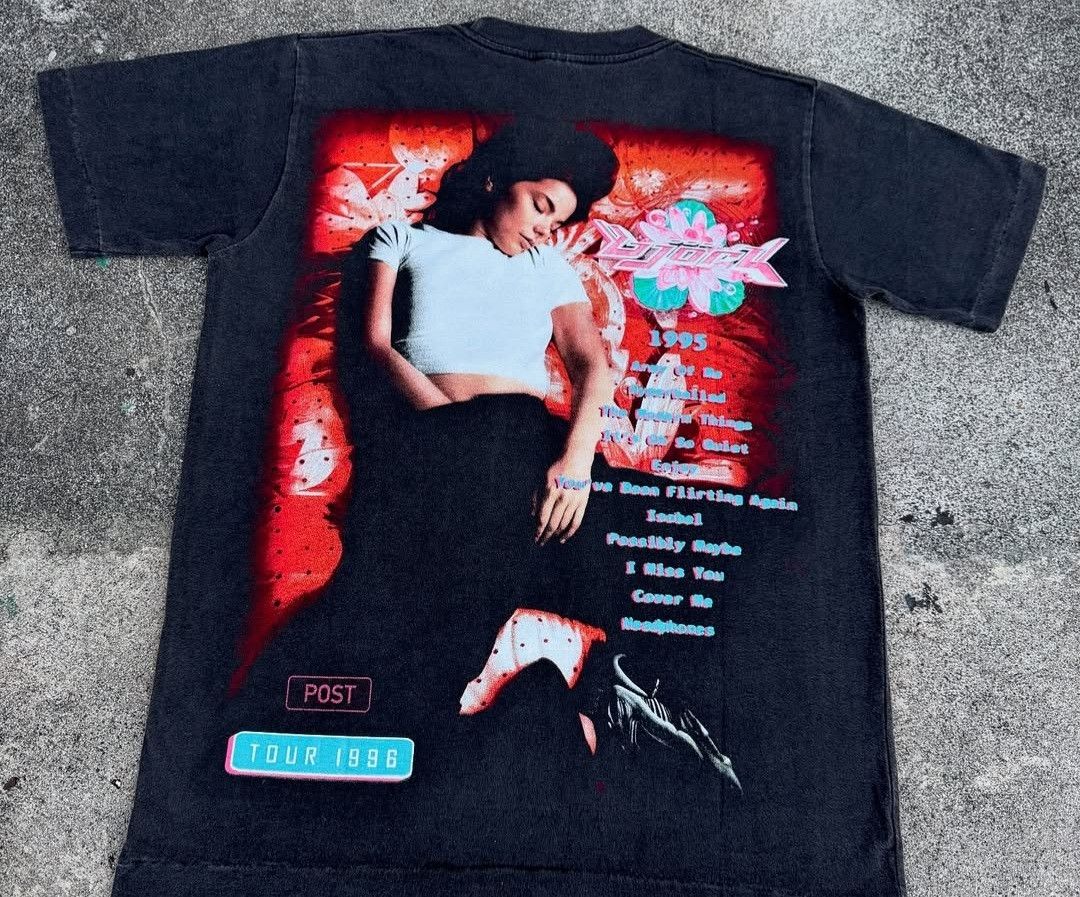 Band Tees Bjork Big Face Post Tour 1996 Size US XL / EU 56 / 4 - 2 Thumbnail