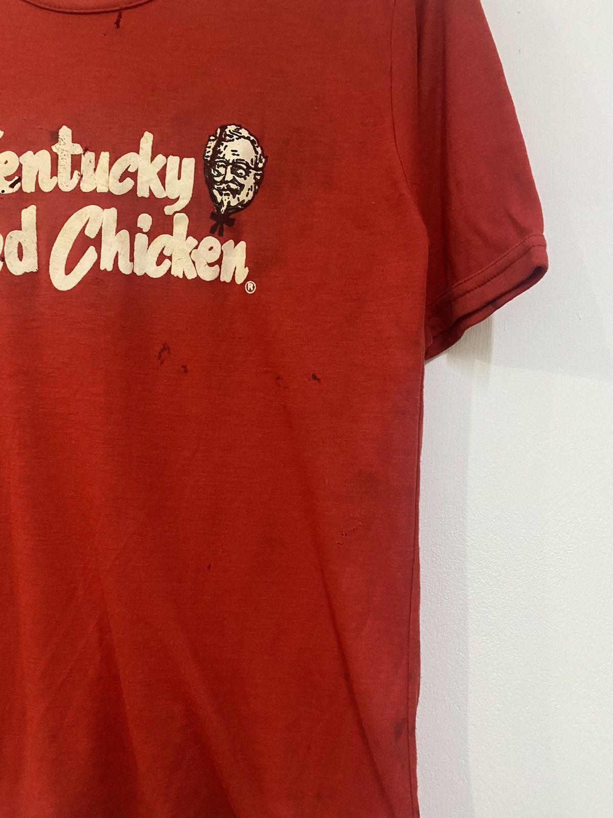 Vintage 💥OFFER PRICE💥VINTAGE 80s THRASHED KFC ITS FINGER LICKIN GOOD Size US M / EU 48-50 / 2 - 5 Thumbnail
