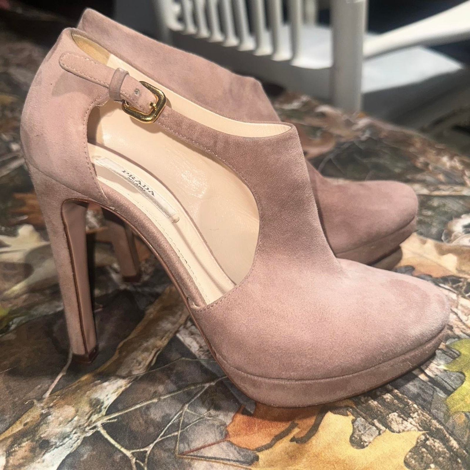 Cute prada soft leather pumps
