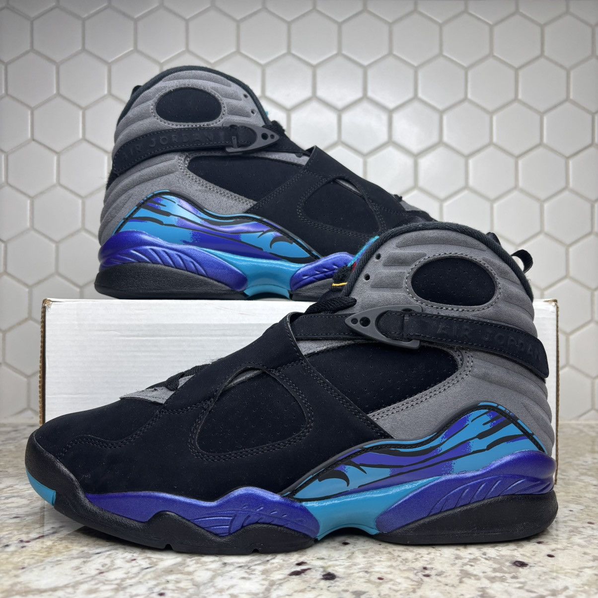 Size 10.5 - Air Jordan 8 Retro 2025 Aqua Light Wear W/Box
