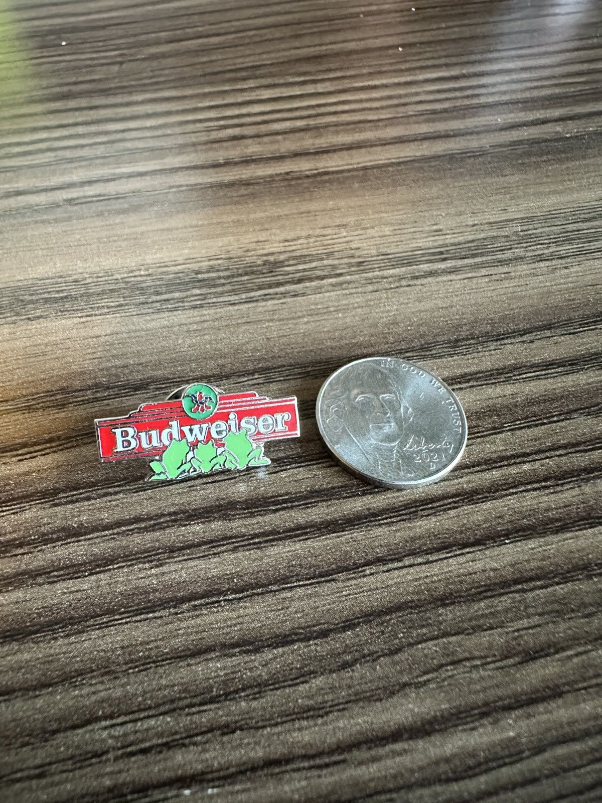 Vintage Vintage 1997 Budweiser Frogs Enamel Pin Size ONE SIZE - 4 Thumbnail