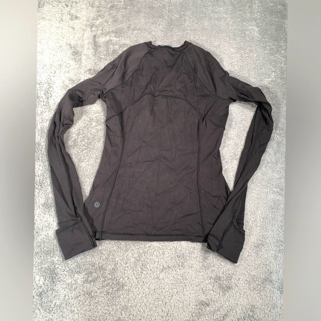 Lululemon Lululemon Women's Black Ribbed Long Sleeve Top Size S User: Lululemon Women's Black Ribbed Long Sleeve Top Size S Size S / US 4 / IT 40 - 7 Thumbnail