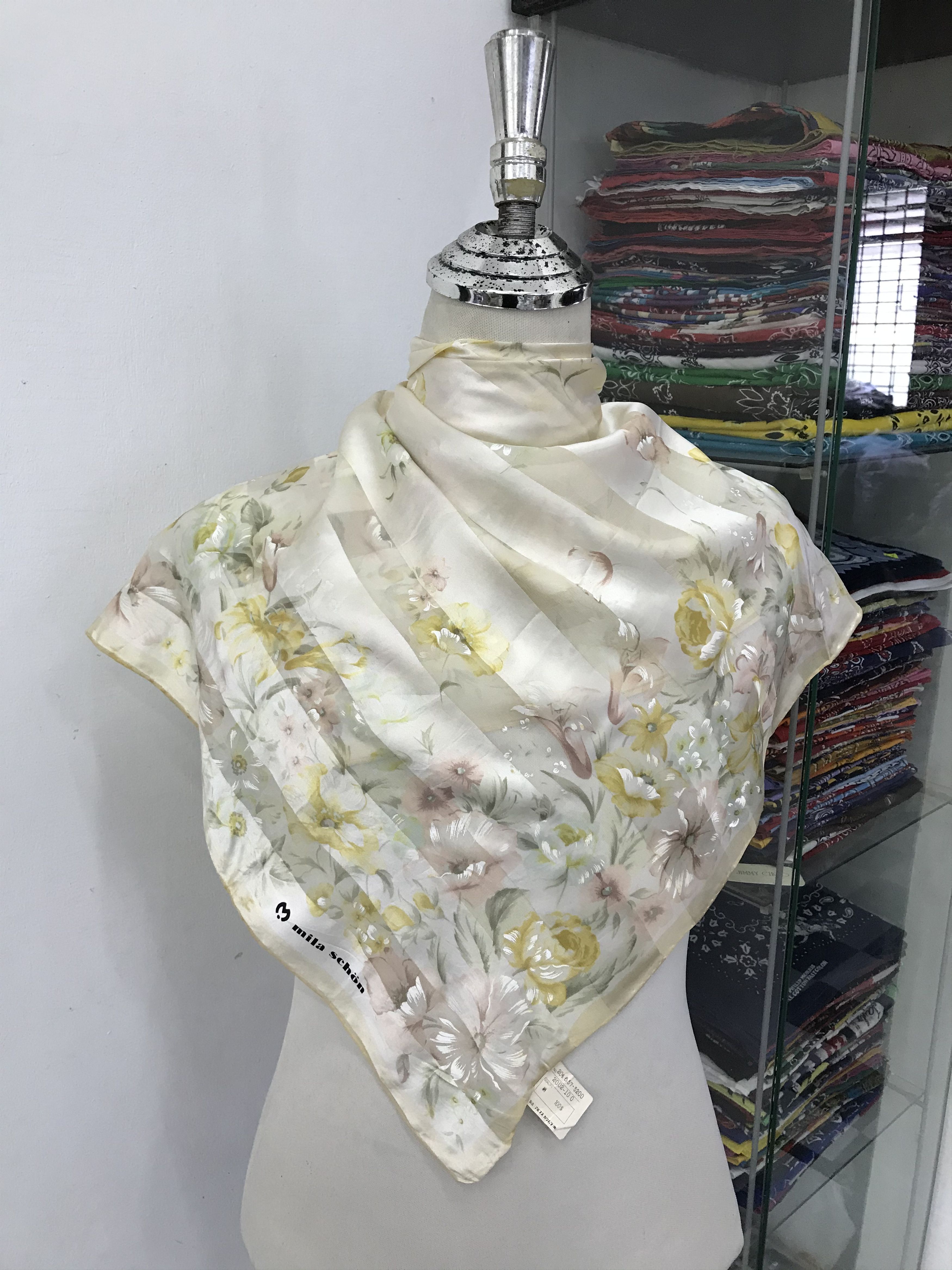 Mila Schon Vintage Mila Schon Silk Scarf Size ONE SIZE - 1 Thumbnail