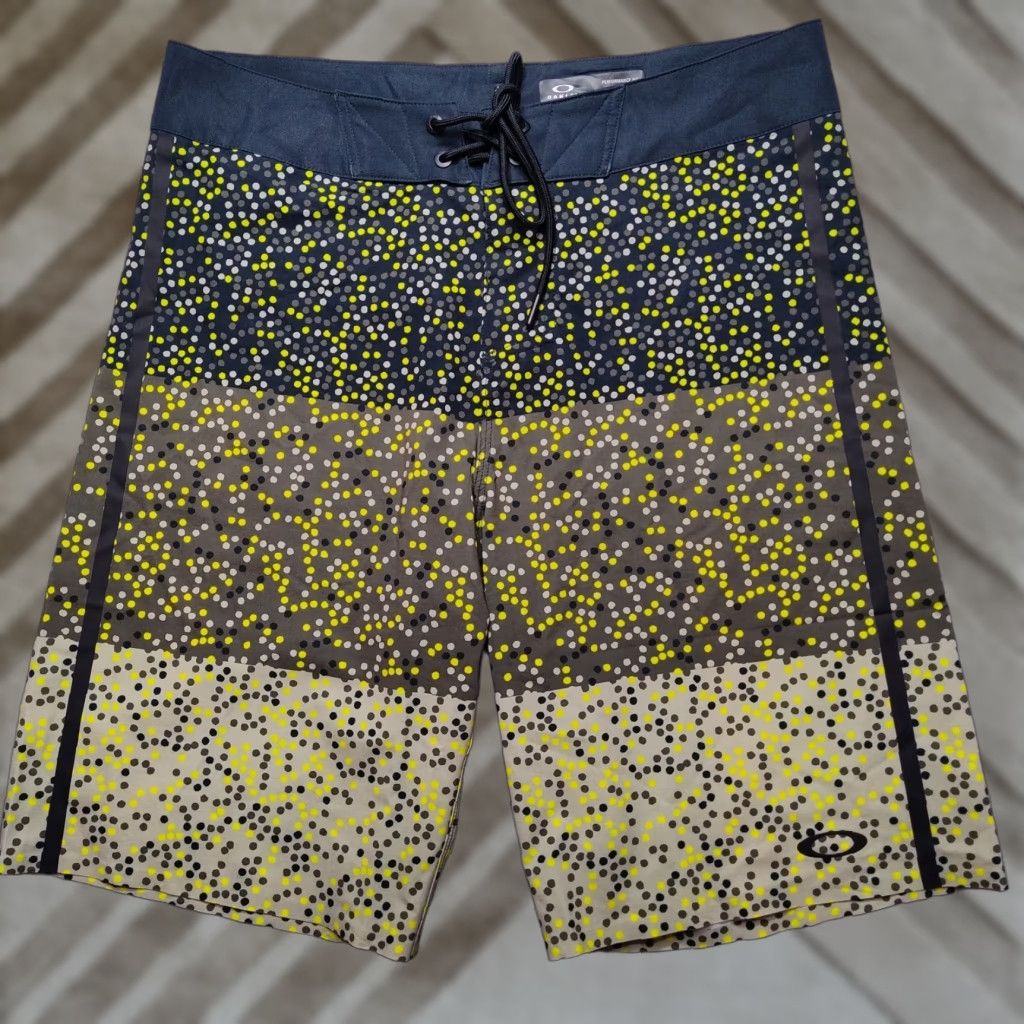 Oakley OAKLEY Men Size 30 Blackout Pixel Stripes Board Shorts NEW Size US 30 / EU 46 - 1 Thumbnail