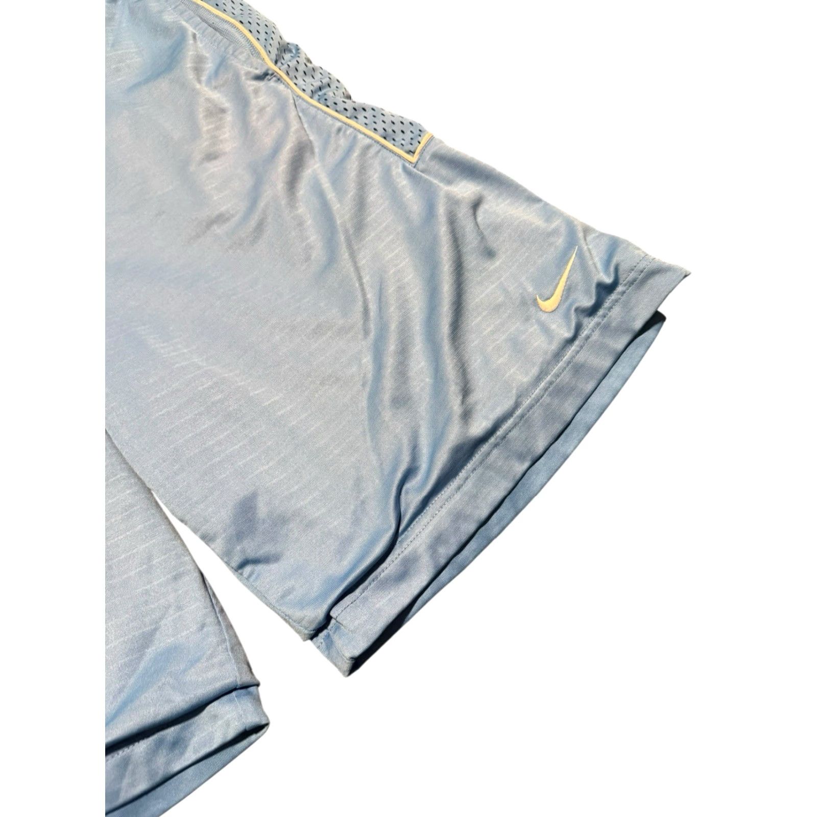 Nike VINTAGE Nike Kobe Bryant Sphere Dry Basketball Shorts University Blue L Men Athletic Shorts Size US 33 - 6 Thumbnail