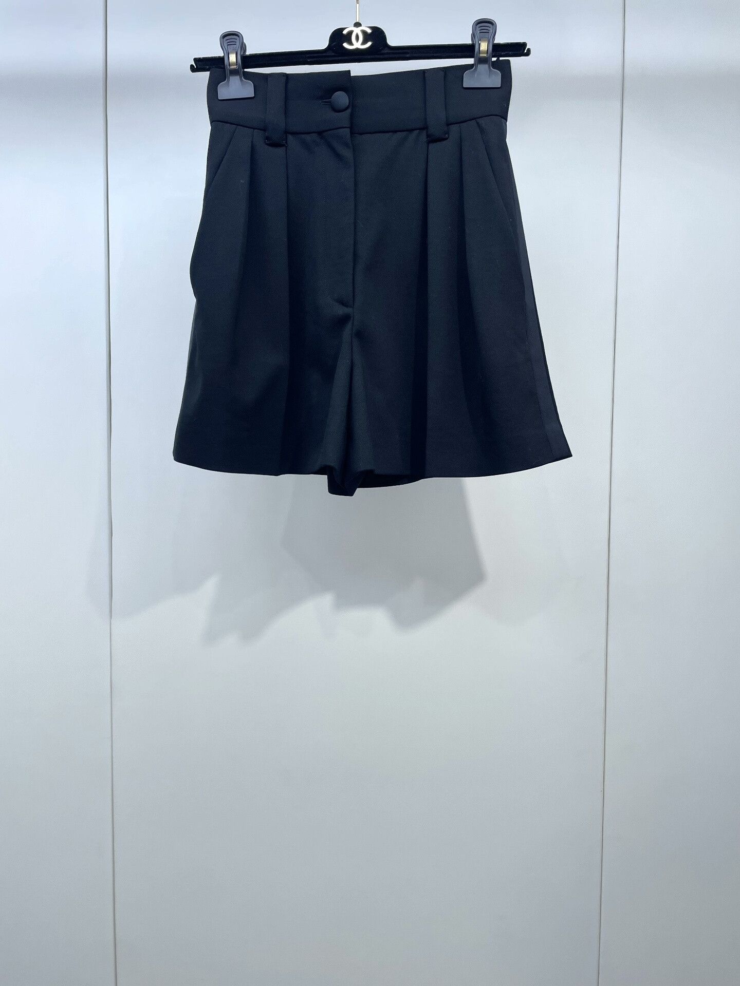 Miu Miu Miumiu Black Versatile Shorts Size 36" / US 14 / IT 50 - 1 Thumbnail