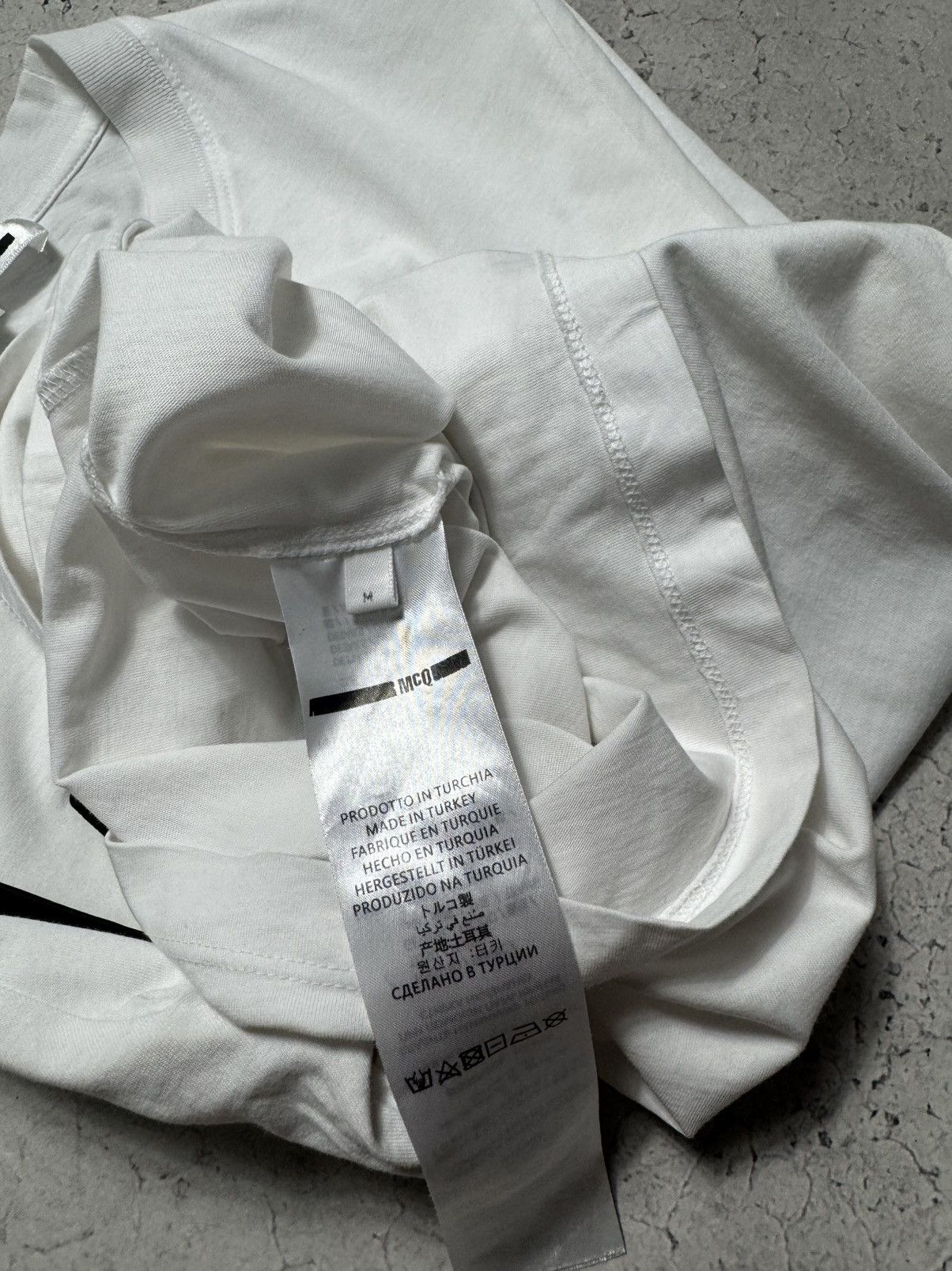 Alexander McQueen Alexander McQueen MCQ White Luxury Big Logo Shirt Size US M / EU 48-50 / 2 - 7 Thumbnail