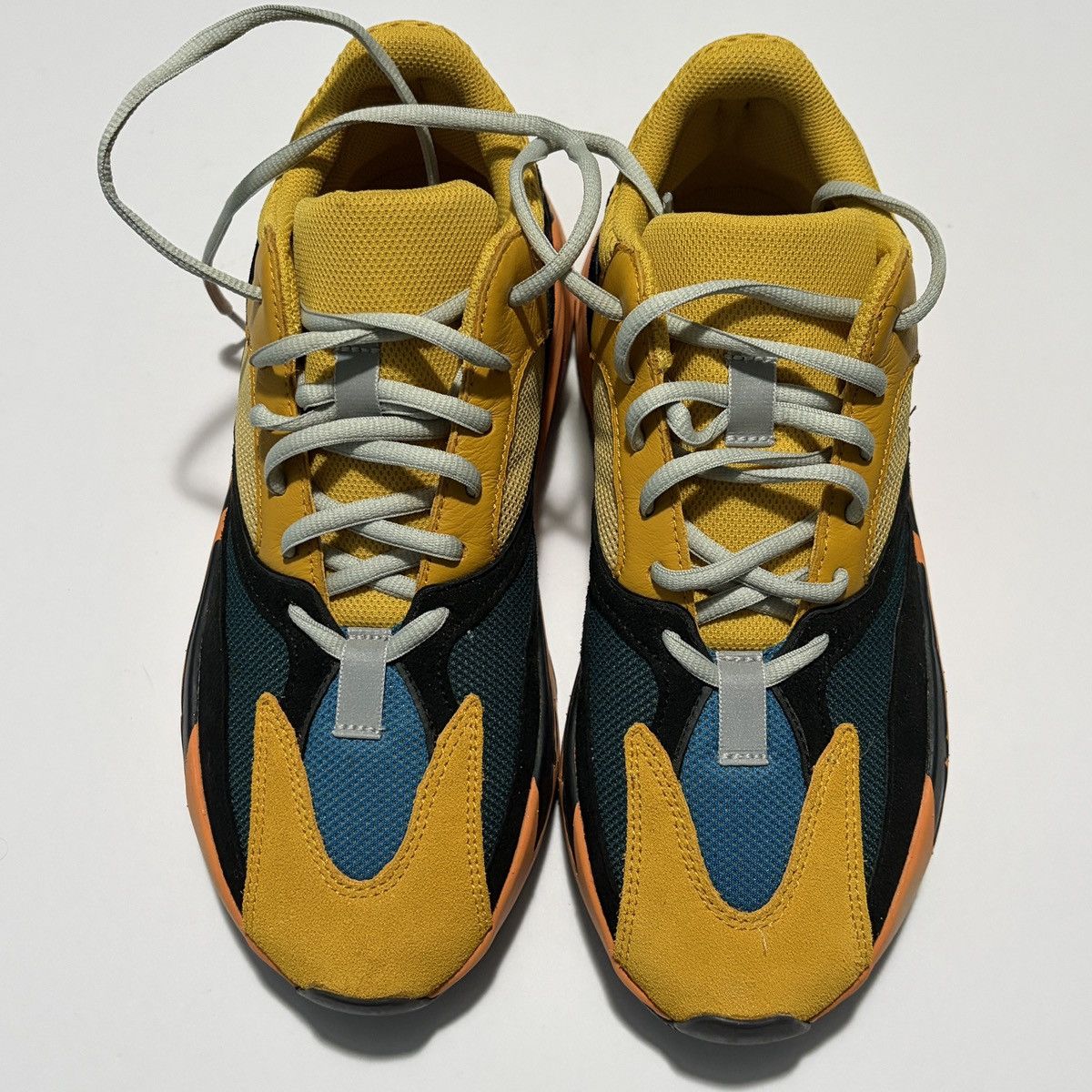 Yeezy Yeezy Boost 700 Sun GZ6984 Men’s US 9 No Box Size US 9 / EU 42 - 4 Thumbnail