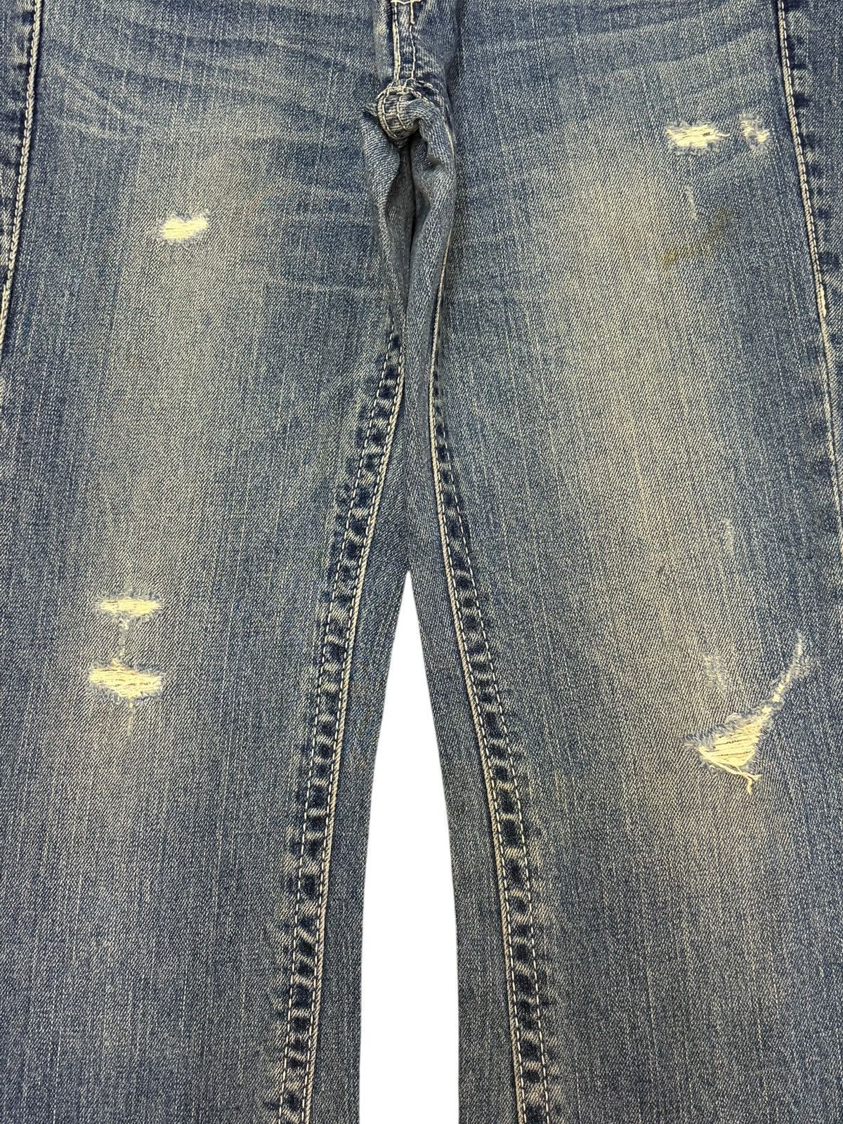 Uniqlo Vintage Japanese Uniqlo Distress Low Rise Flare Jeans Size 28" / US 6 / IT 42 - 3 Thumbnail