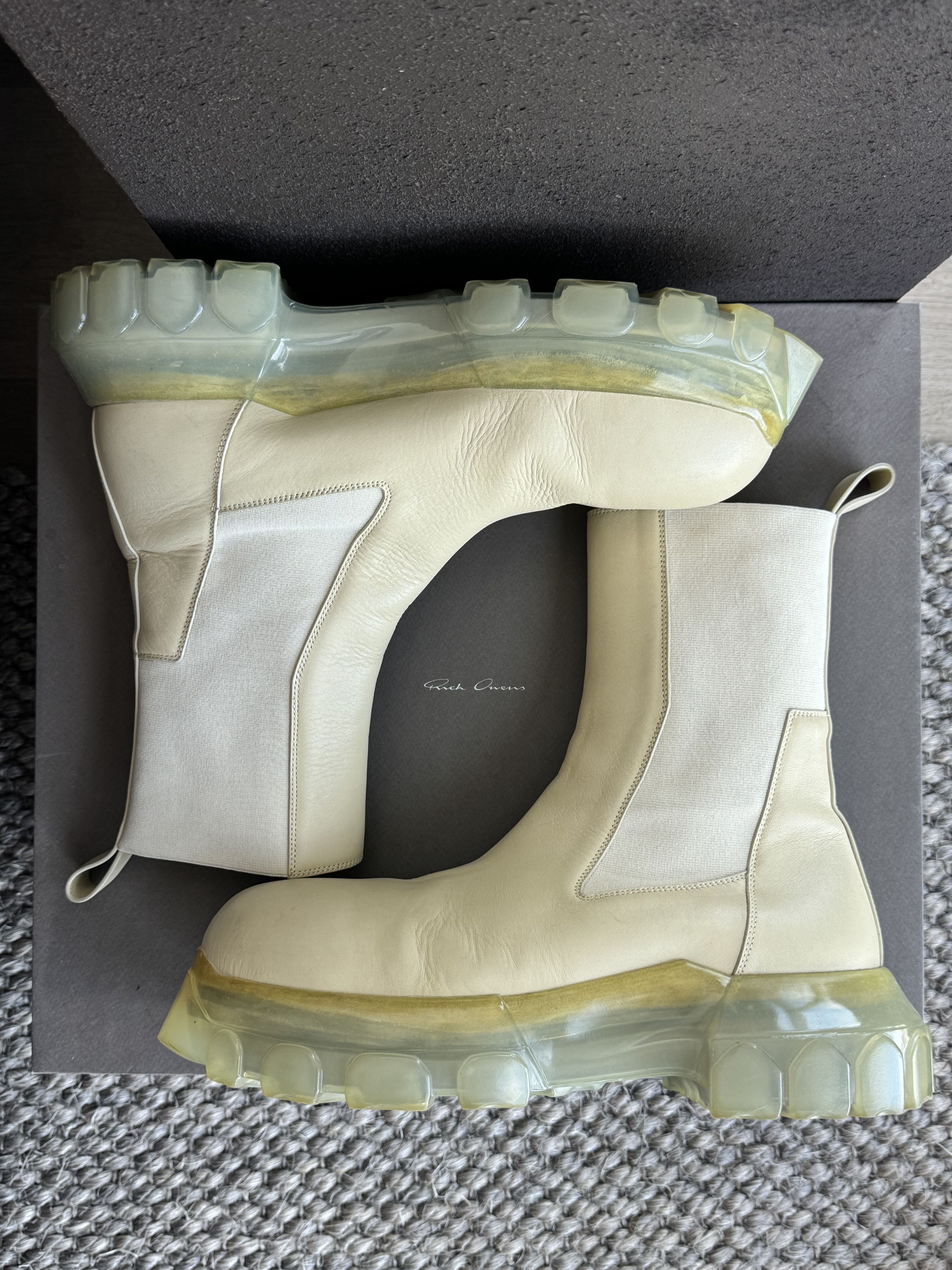 RICK OWENS BEATLE BOZO TRACTOR SIZE 43 VANILLA SHOES