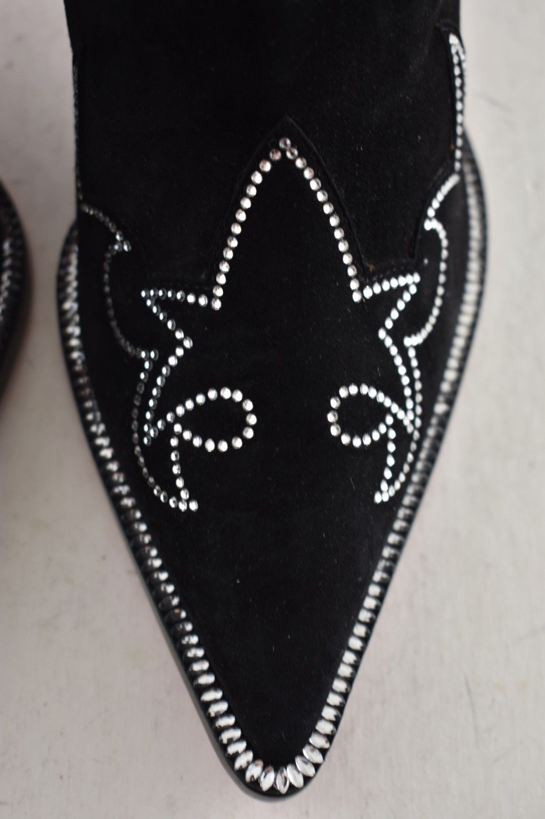 Christian Louboutin Santigag Strass 85 Black Suede Western Ankle Heel Boot 39 Size US 9 / IT 39 - 12 Thumbnail