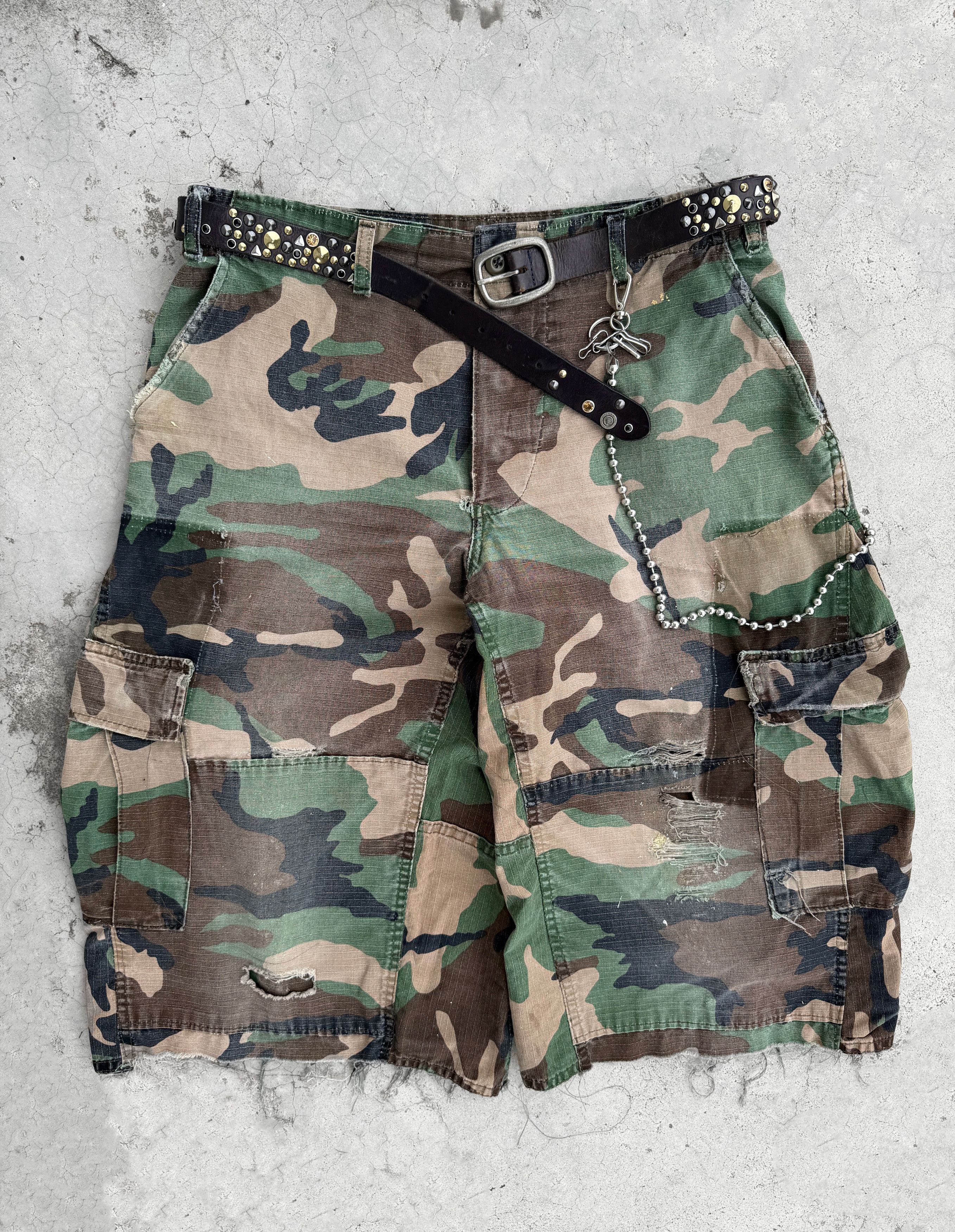 Vintage 1990 FADED VINTAGE CAMO CARGO SHORTS Size US 33 - 4 Thumbnail