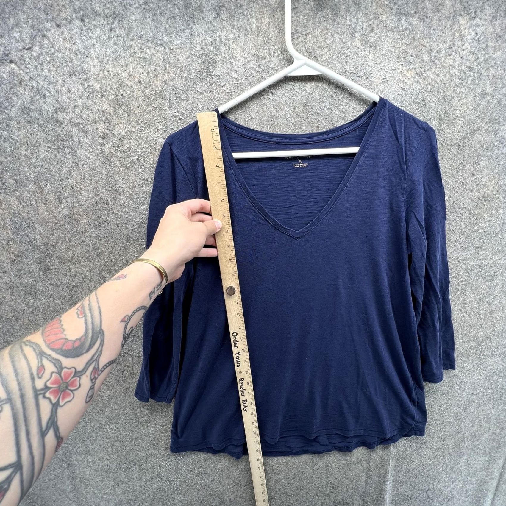 Lilly Pulitzer Lilly Pulitzer Shirt Womens Small Blue V-Neck 3/4 Sleeve Top Size S / US 4 / IT 40 - 6 Thumbnail