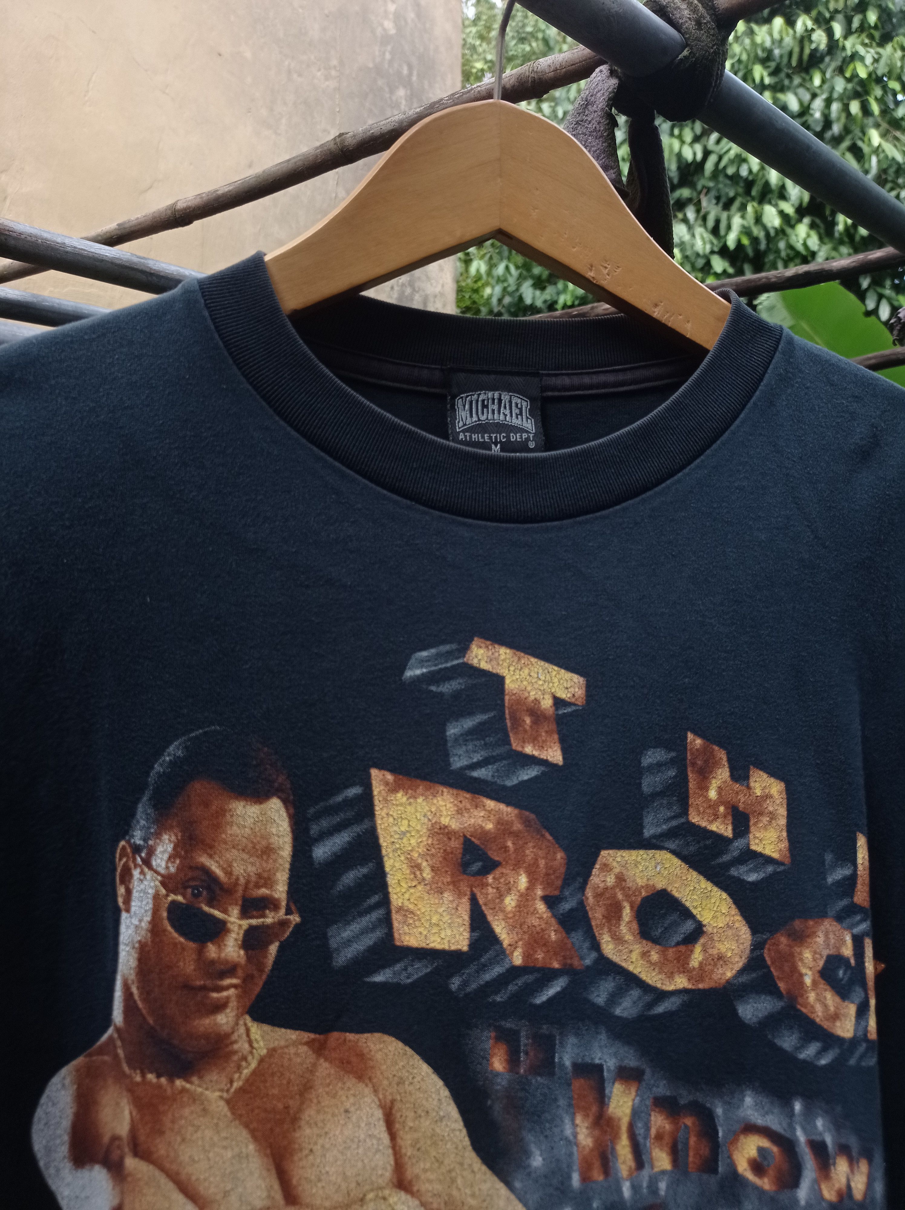 WWE Vintage wwe t-shirt longsleeve the rock Size US M / EU 48-50 / 2 - 4 Thumbnail