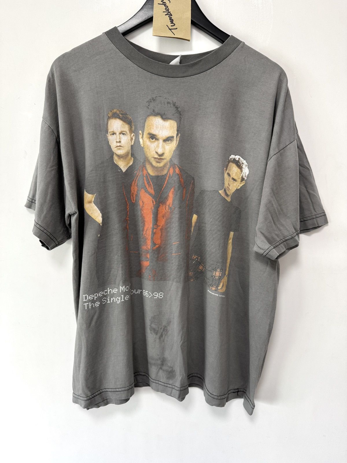 Vintage Vintage 1998 Depeche Mode Tee Size US XL / EU 56 / 4 - 1 Thumbnail