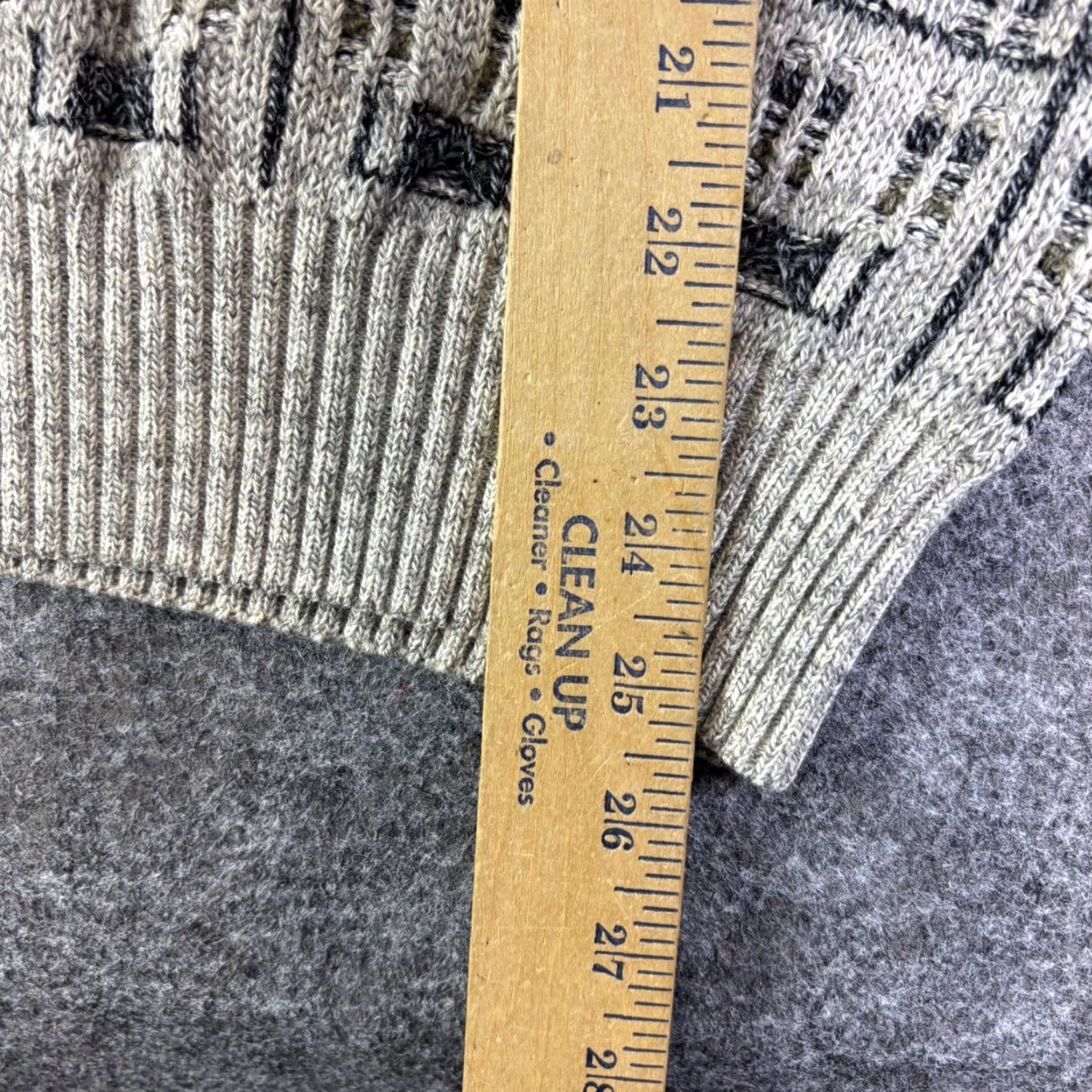 Vintage VINTAGE St Johns Bay Sweater Geometric Pattern Crew Neck Long Sleeve Mens M Gray Knit Pullover All Seasons 90s Casual Size US M / EU 48-50 / 2 - 5 Thumbnail