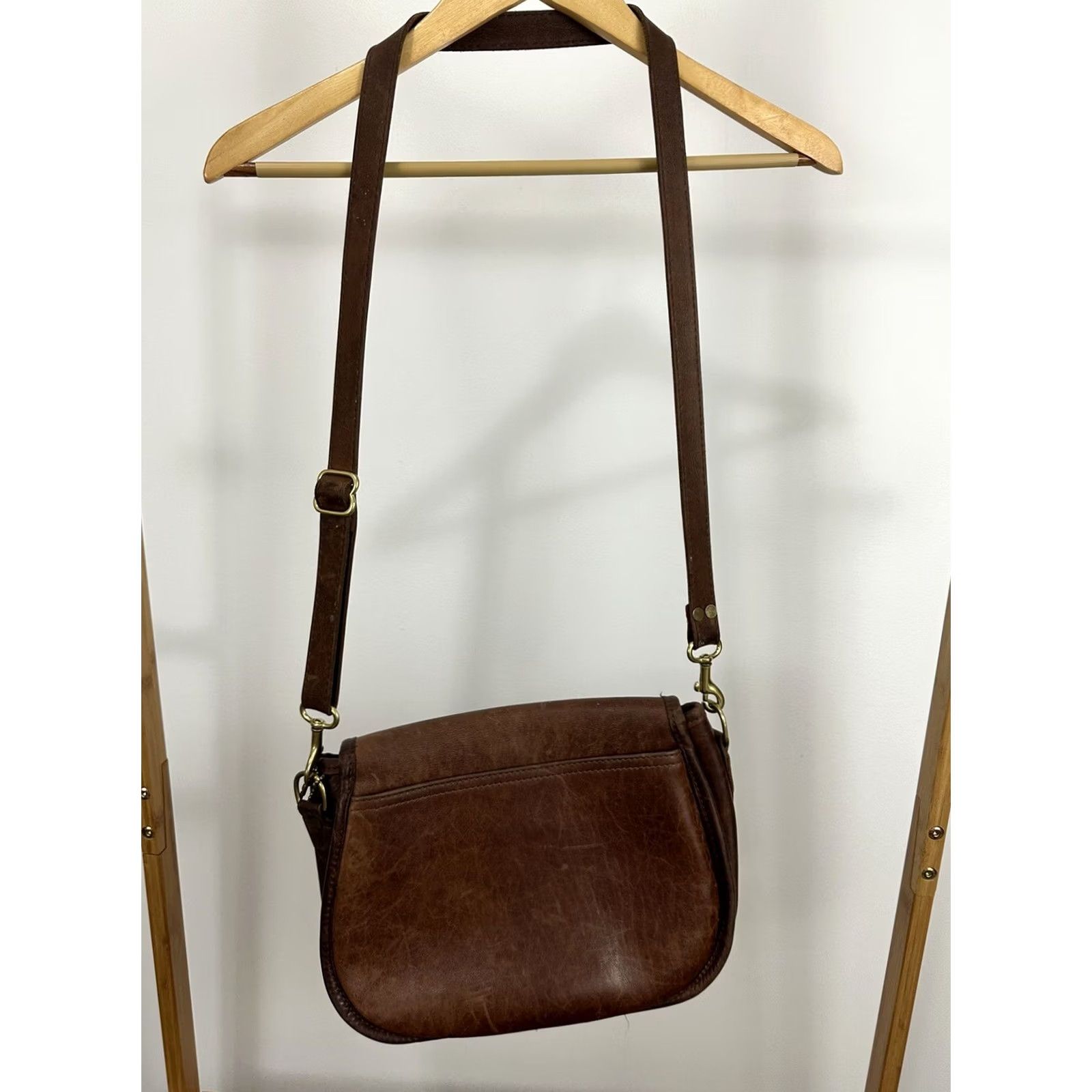 Vintage VINTAGE J. W. Hulme Medium Leather Bag Satchel Purse Crossbody USA Aged Leather Women Bag Messenger Duck 16” Strap Mens Women Girls Size ONE SIZE - 2 Thumbnail