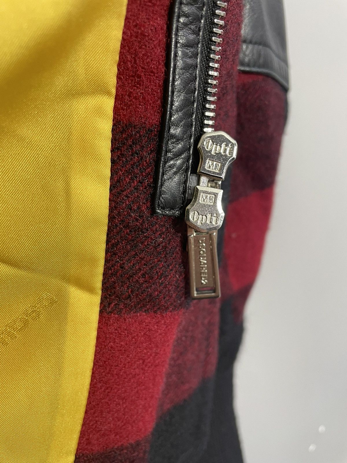 Dsquared2 DSQUARED2 Blouson RedxBlack(Check Pattern) wool coat jacket Size M / US 6-8 / IT 42-44 - 22 Thumbnail