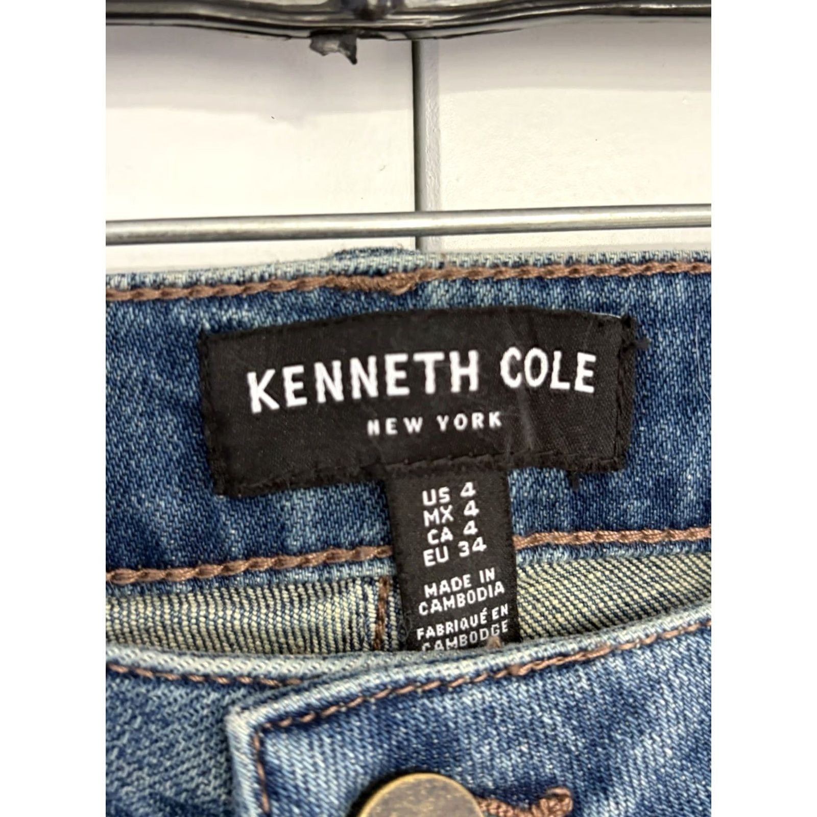 Kenneth Cole Kenneth Cole Jeans Womens Blue Button Fly Mid Rise Raw Hem Straight size 6/27 Size 28" / US 6 / IT 42 - 6 Thumbnail