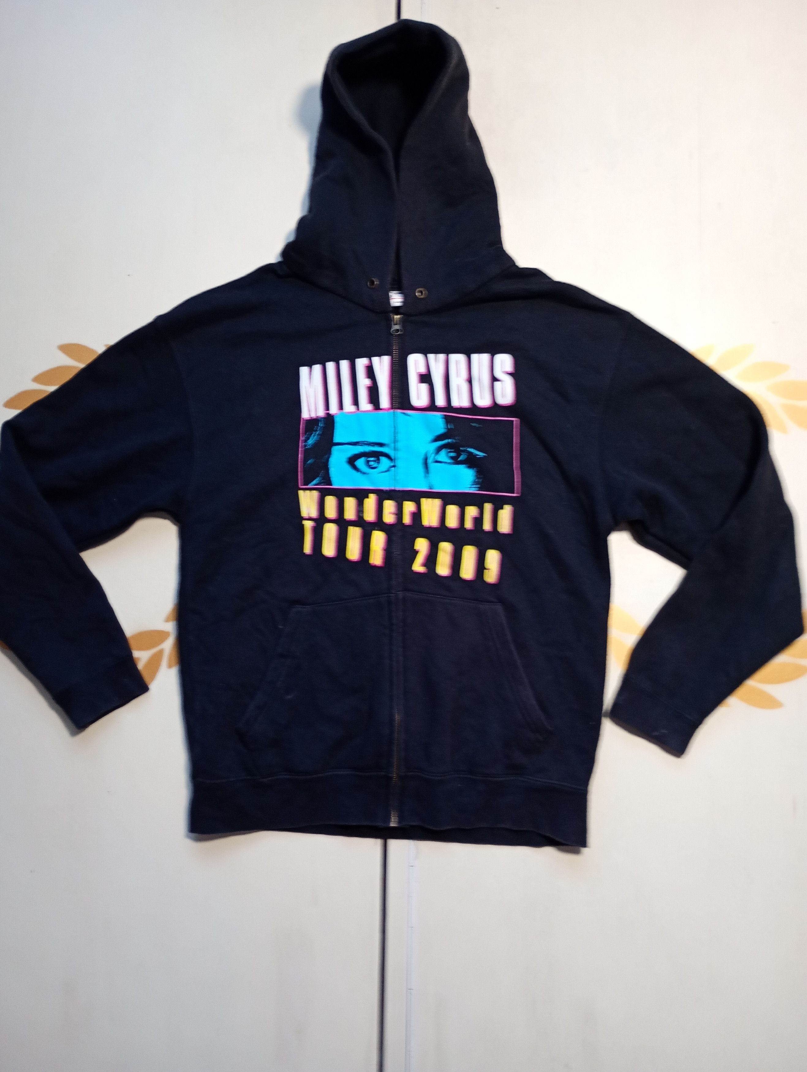 Band Tees × Fruit Of The Loom Miley Cyrus Wonder World Tour 2009 Fruit of the Loom Hoodie Size US S / EU 44-46 / 1 - 2 Thumbnail