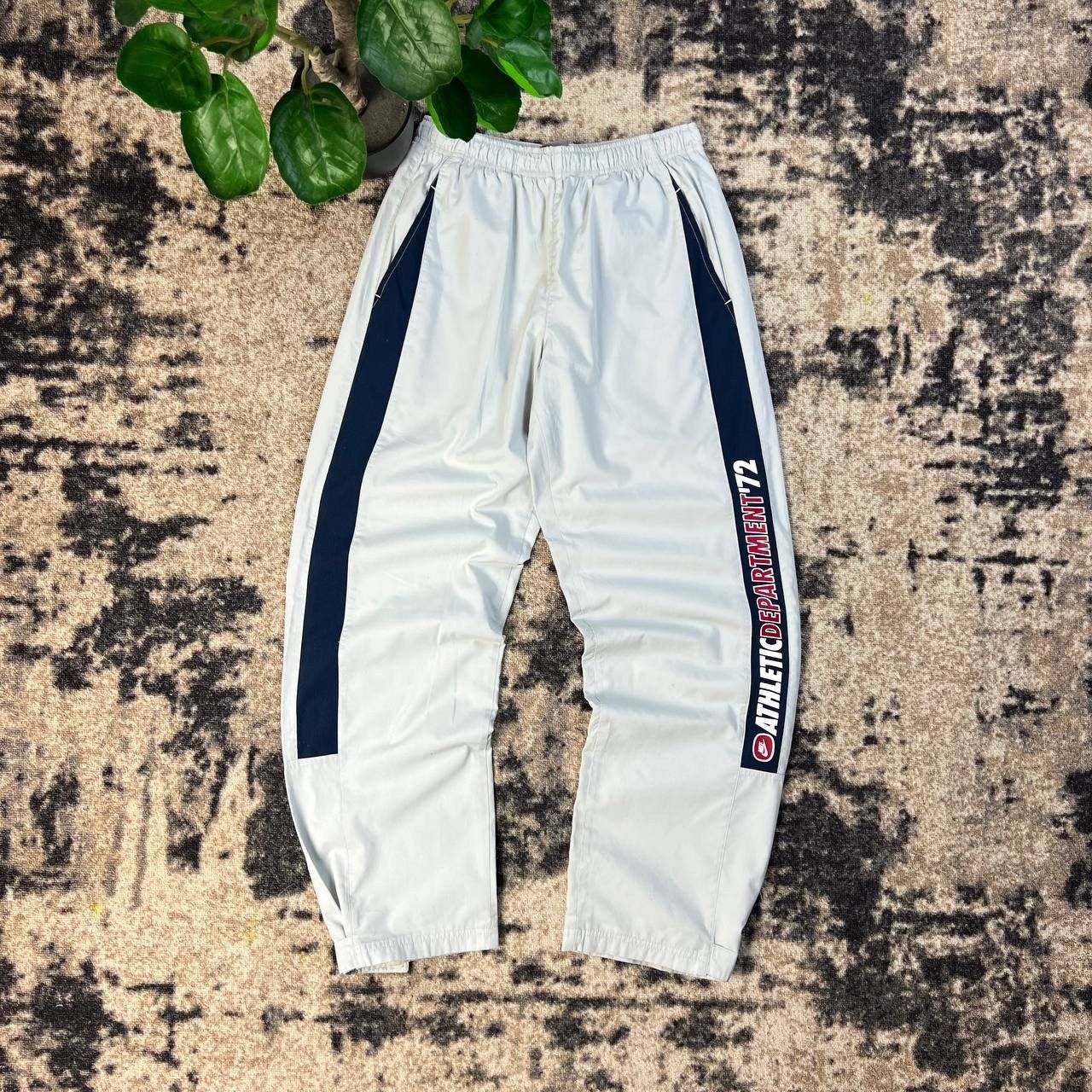 Nike Nike Big Logo Vintage Y2K Baggy Parachute Track Pants Size US 32 / EU 48 - 1 Thumbnail