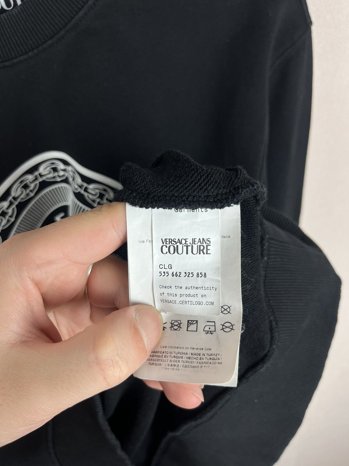 Versace Jeans Couture Versace Jeans Couture Big Logo Sweatshirt Men’s Y2K Luxury Size US S / EU 44-46 / 1 - 7 Thumbnail
