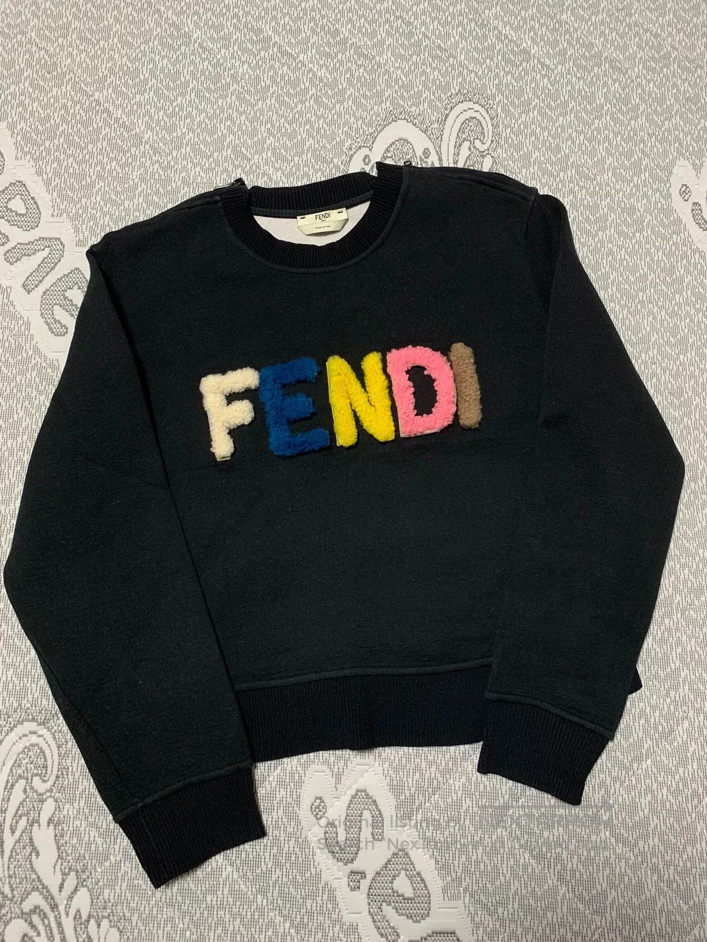 Fendi FENDI Colorful Detachable Logo Sweatshirt. Size US XXS / EU 40 - 1 Thumbnail
