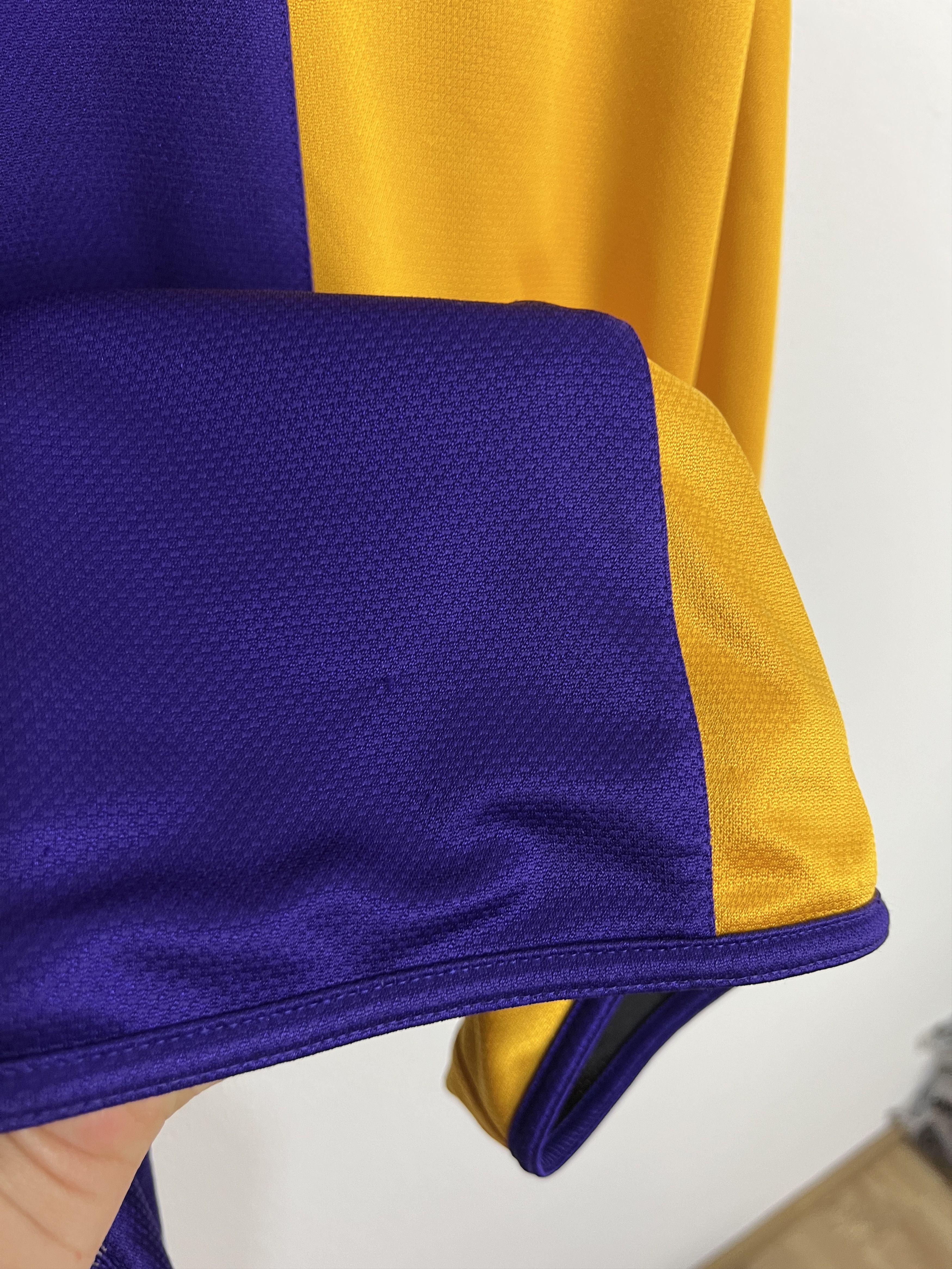 Adidas Vintage Adidas Warm Up Los Angeles Lakers Bryant Jersey Size US XXL / EU 58 / 5 - 15 Thumbnail