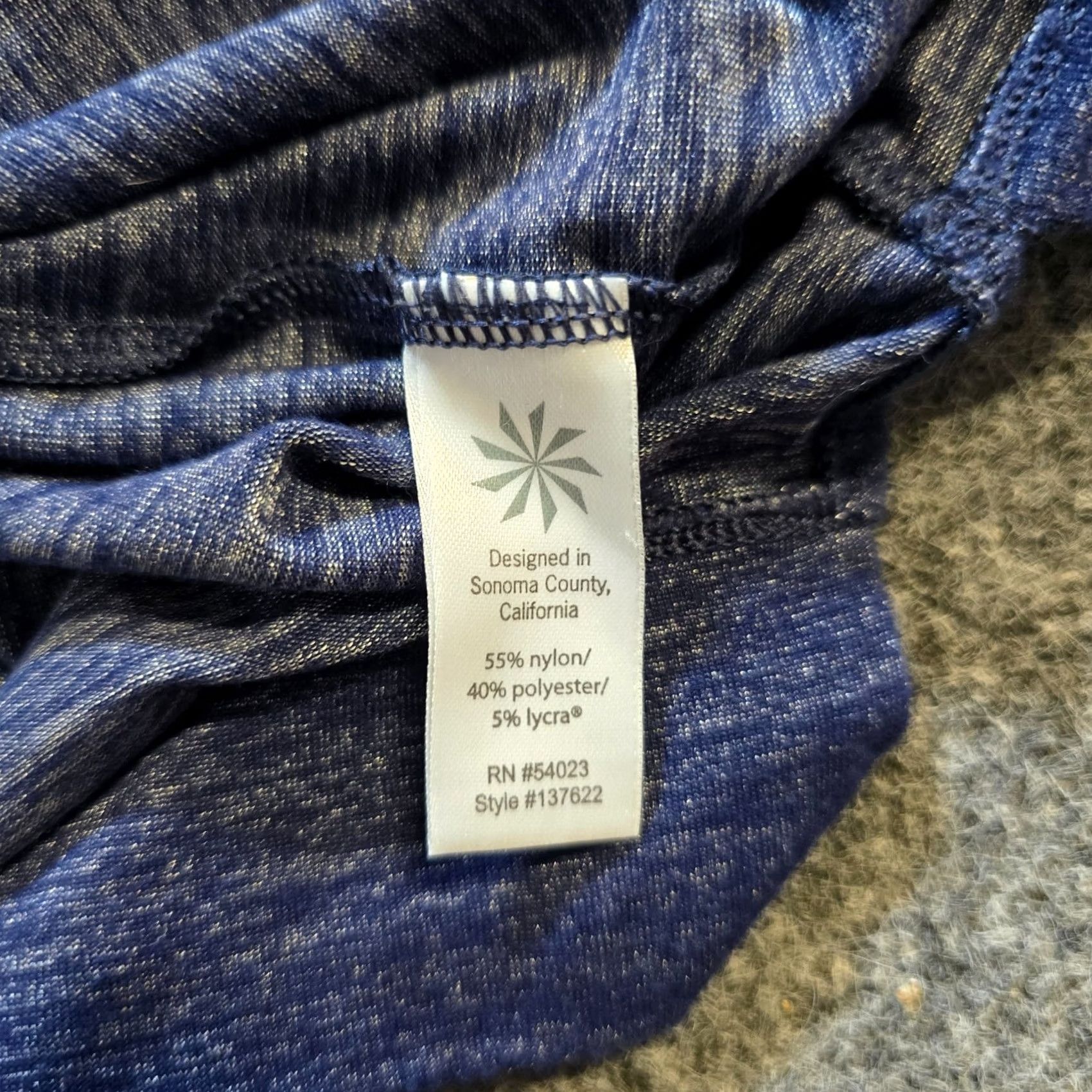 Athleta Athleta Shirt Women Size S Blue Sweatshirt Long Sleeve Pullover Lounge Casual Stretchy Modern Blended Fabric Pattern: Solid Size S / US 4 / IT 40 - 7 Thumbnail