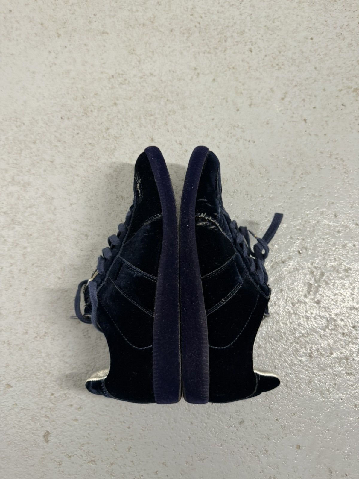 Maison Margiela Maison Margiela Replica VelourSneakers Size US 8.5 / IT 38.5 - 4 Thumbnail