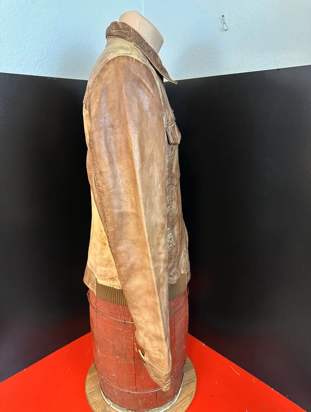 Lee LEE Re-print Distressed, Brown, Leather Bomber Jacket Lg Size US L / EU 52-54 / 3 - 5 Thumbnail