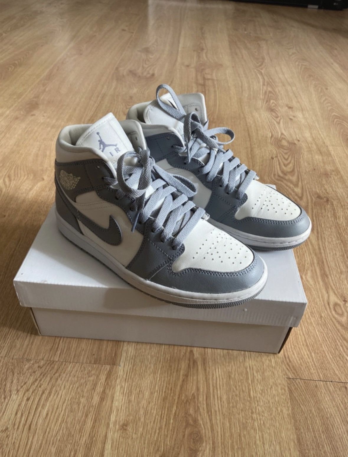 Nike Air Jordan 1 Mid Size US 7 / IT 37 - 1 Thumbnail