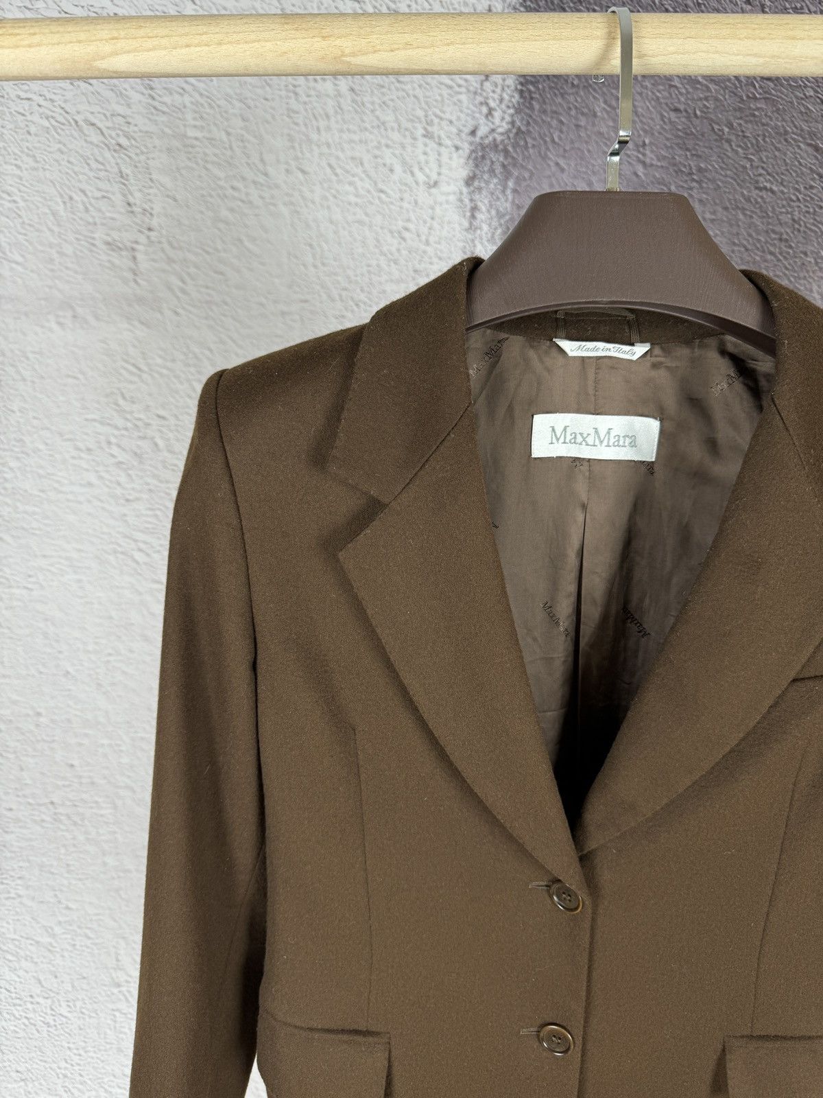 Max Mara Max Mara wool cashmere brown 2 button blazer Size S / US 4 / IT 40 - 3 Thumbnail