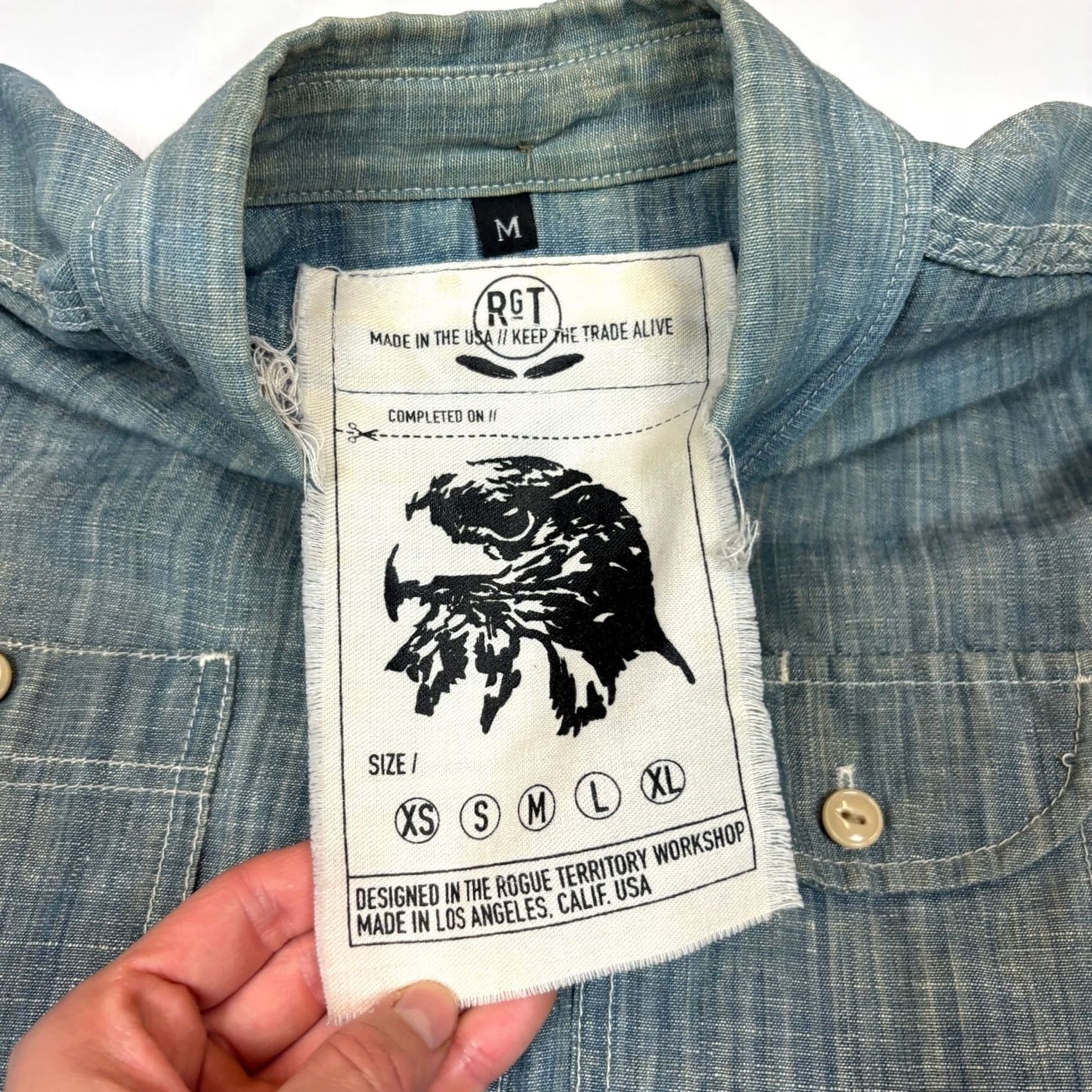 Rogue Territory Rogue Territory Work Shirt Men's Medium Chambray Selvedge Button Up Size US M / EU 48-50 / 2 - 4 Thumbnail