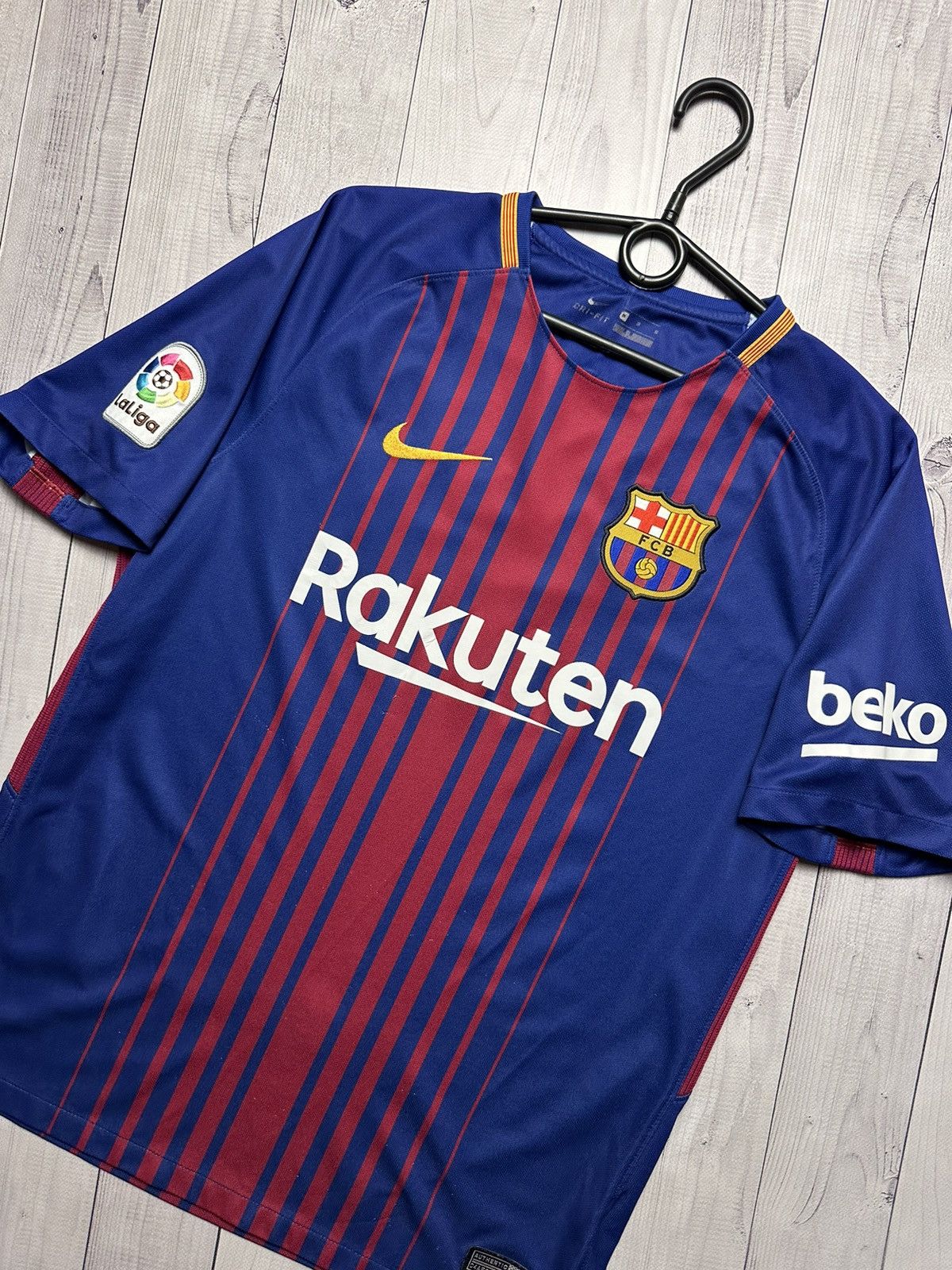 Nike × Vintage Vintage Nike Barcelona soccer jersey size m Size US M / EU 48-50 / 2 - 2 Thumbnail