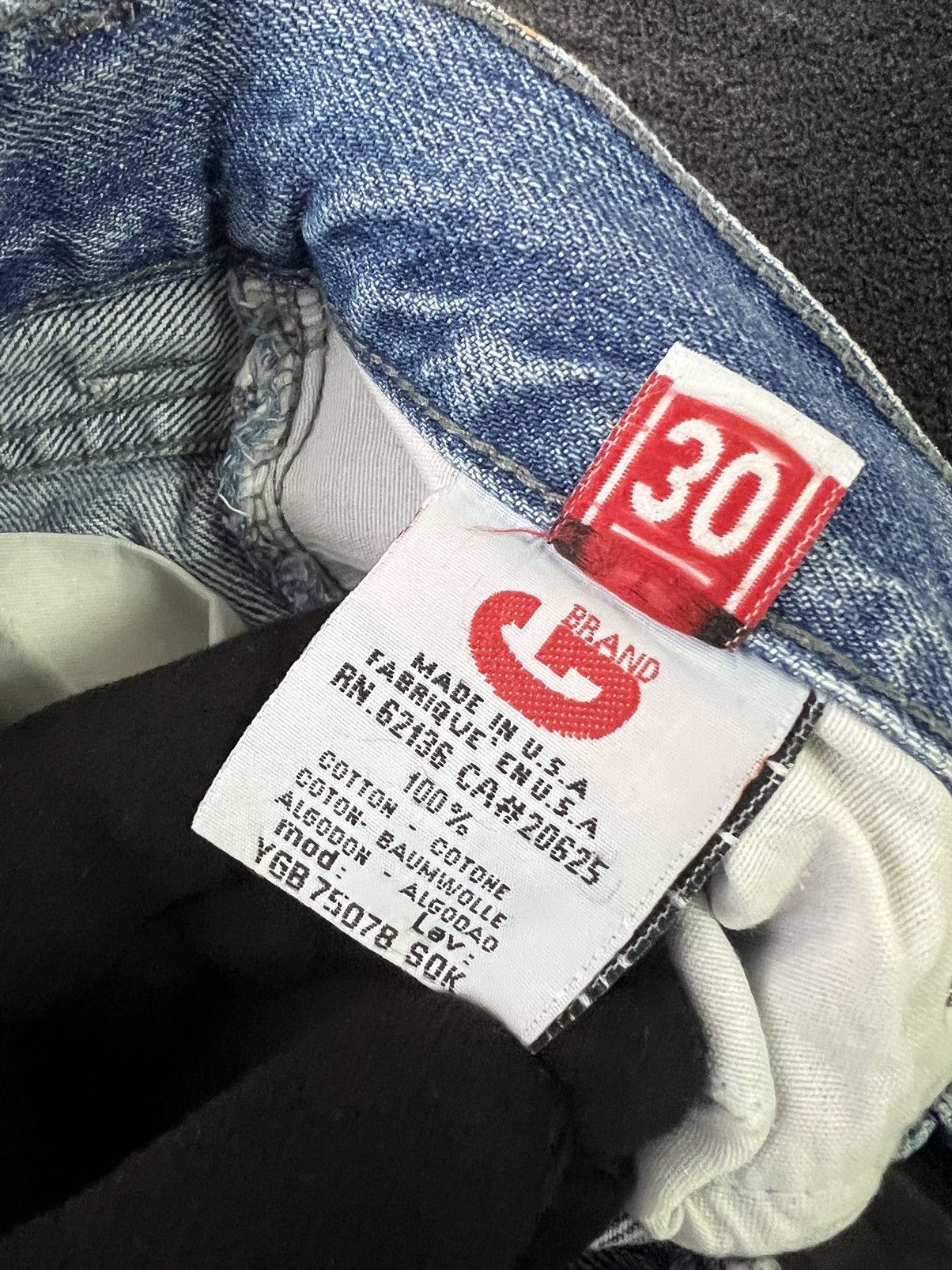 Guess × Japanese Brand × Vintage Crazy Vintage Y2K Low Rise hieroglyphics Guess Jeans Size 30" / US 8 / IT 44 - 9 Thumbnail