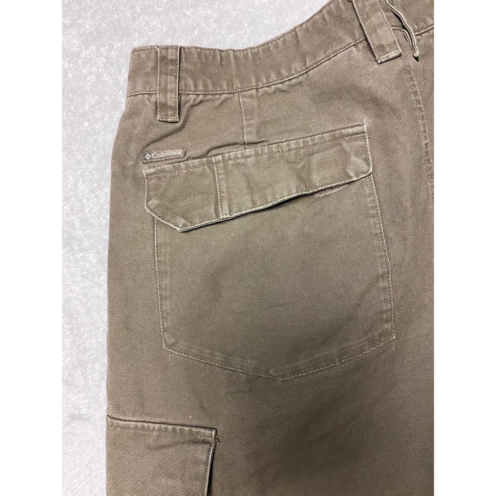 Columbia 2pcs Bundle Columbia cargo short and Route 66 size 34 Size US 34 / EU 50 - 9 Thumbnail
