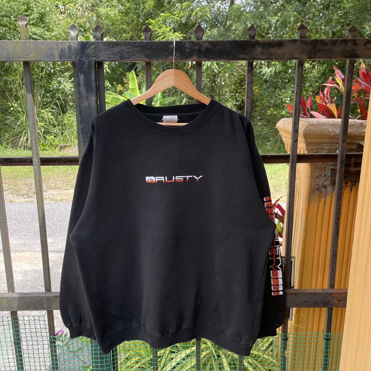 🔥Vintage Rusty Center Spellout Surf Skate Sweatshirts