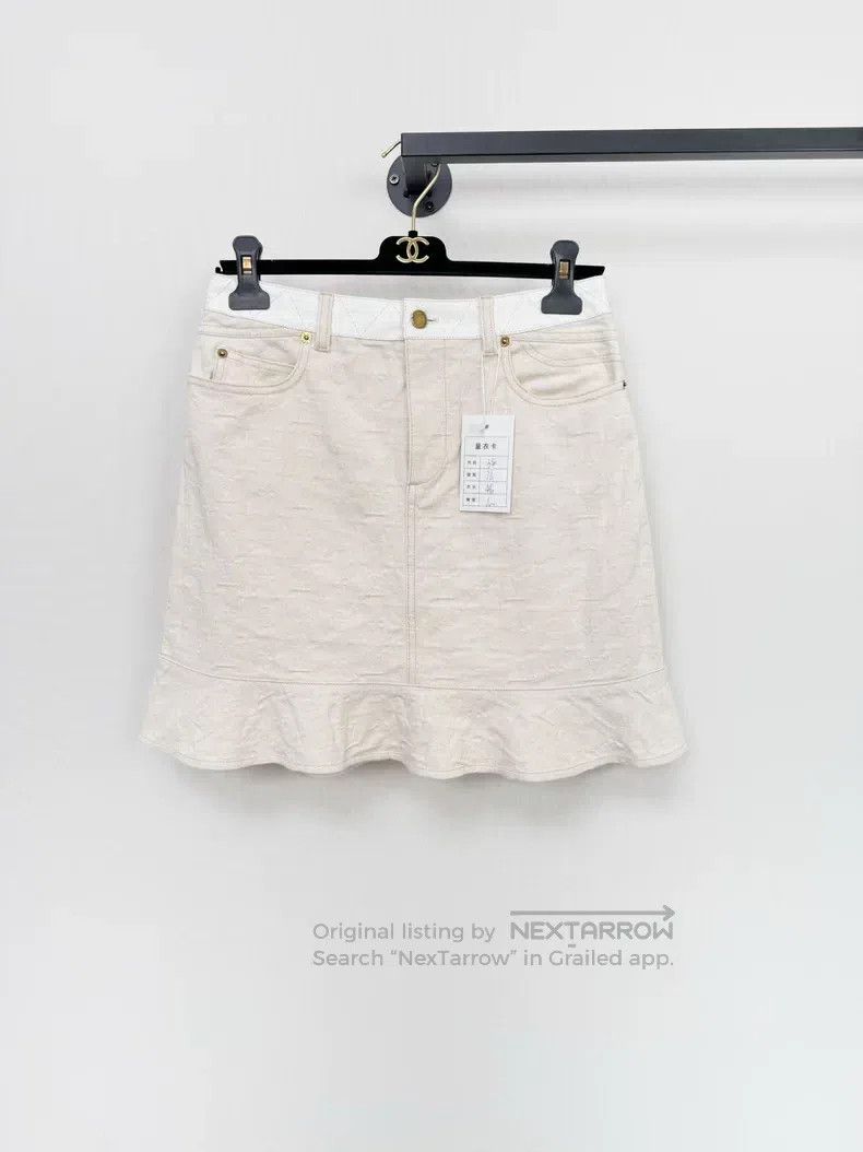 Louis Vuitton Louis Vuitton Denim Skirt Size 37" - 1 Thumbnail