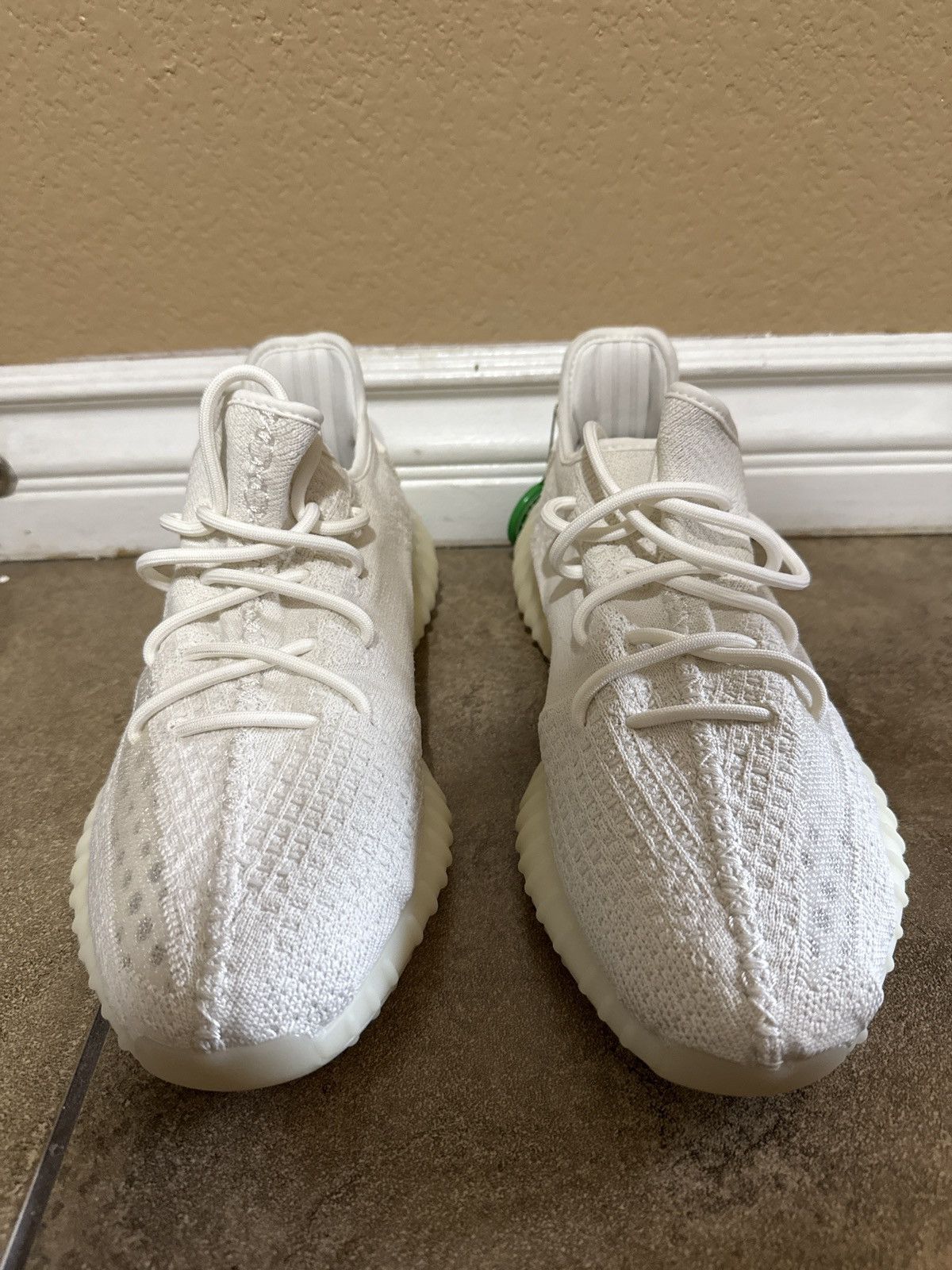 Yeezy Yeezy Boost 350 V2 Bone Size US 10 / EU 43 - 3 Thumbnail