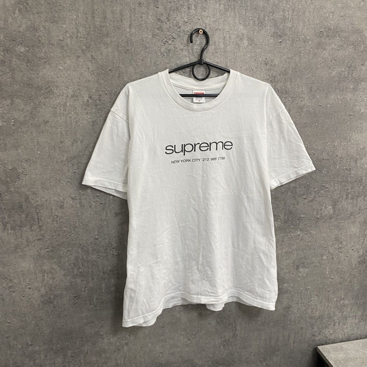 Supreme Supreme T-Shirt Size US M / EU 48-50 / 2 - 3 Thumbnail