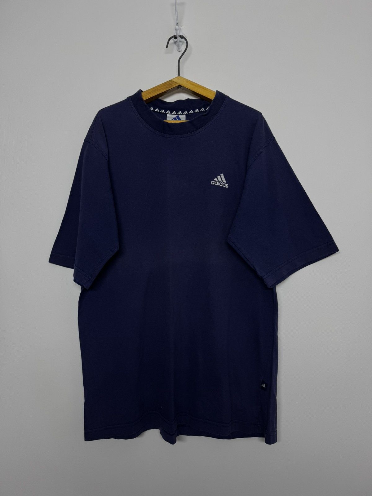 Adidas Vintage Adidas Logo T-Shirt 90’s Size US M / EU 48-50 / 2 - 4 Thumbnail