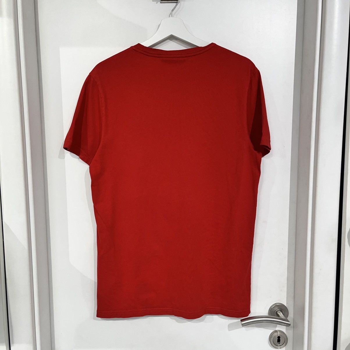 Burberry Burberry Tee Red Size US M / EU 48-50 / 2 - 2 Thumbnail