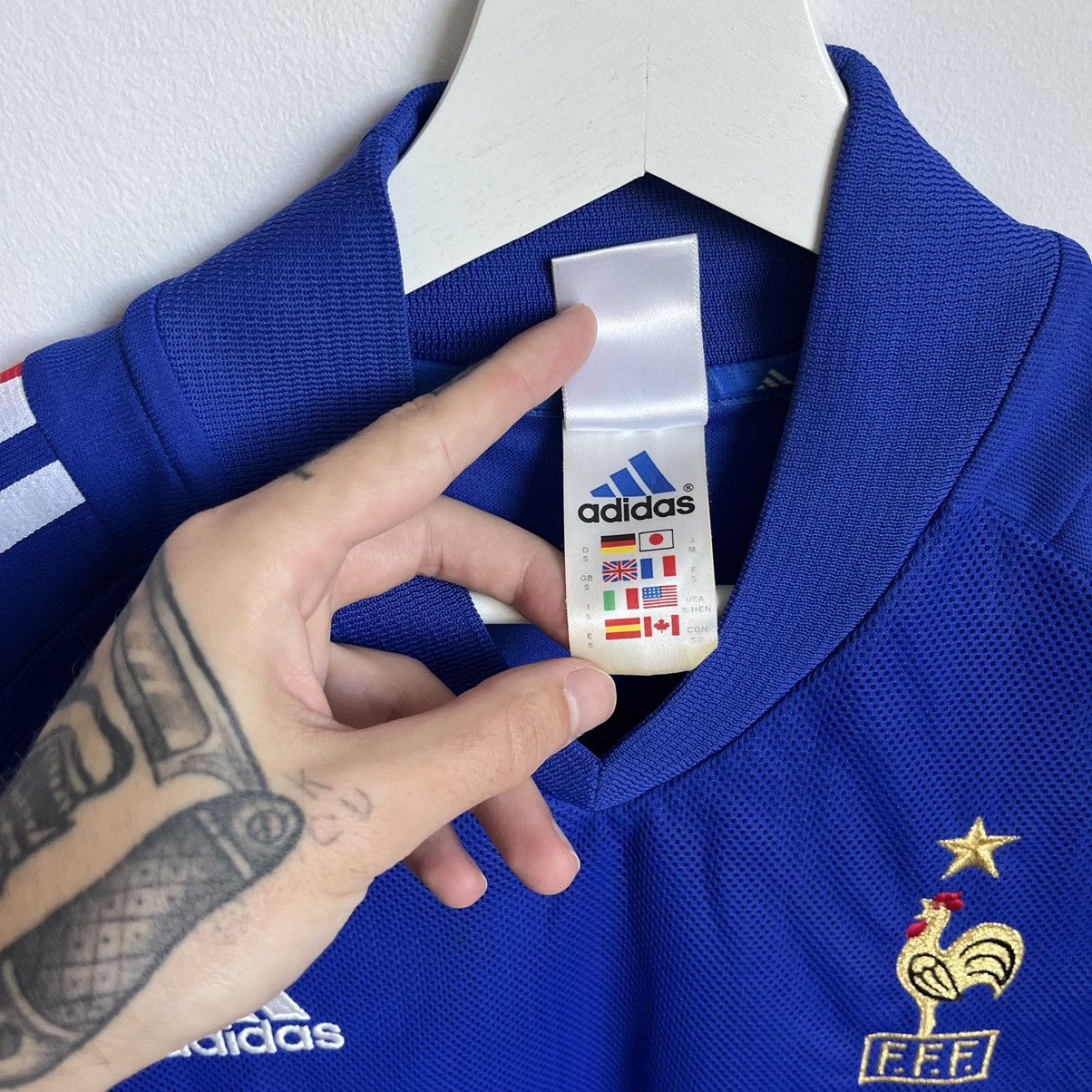Vintage Vintage Adidas France 🇫🇷 Zidane 2002 Soccer Jersey Size US S / EU 44-46 / 1 - 7 Thumbnail