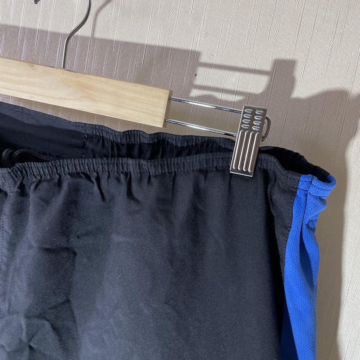 Nike × Vintage Nike Manchester United vintage shorts Size US 36 / EU 52 - 4 Thumbnail