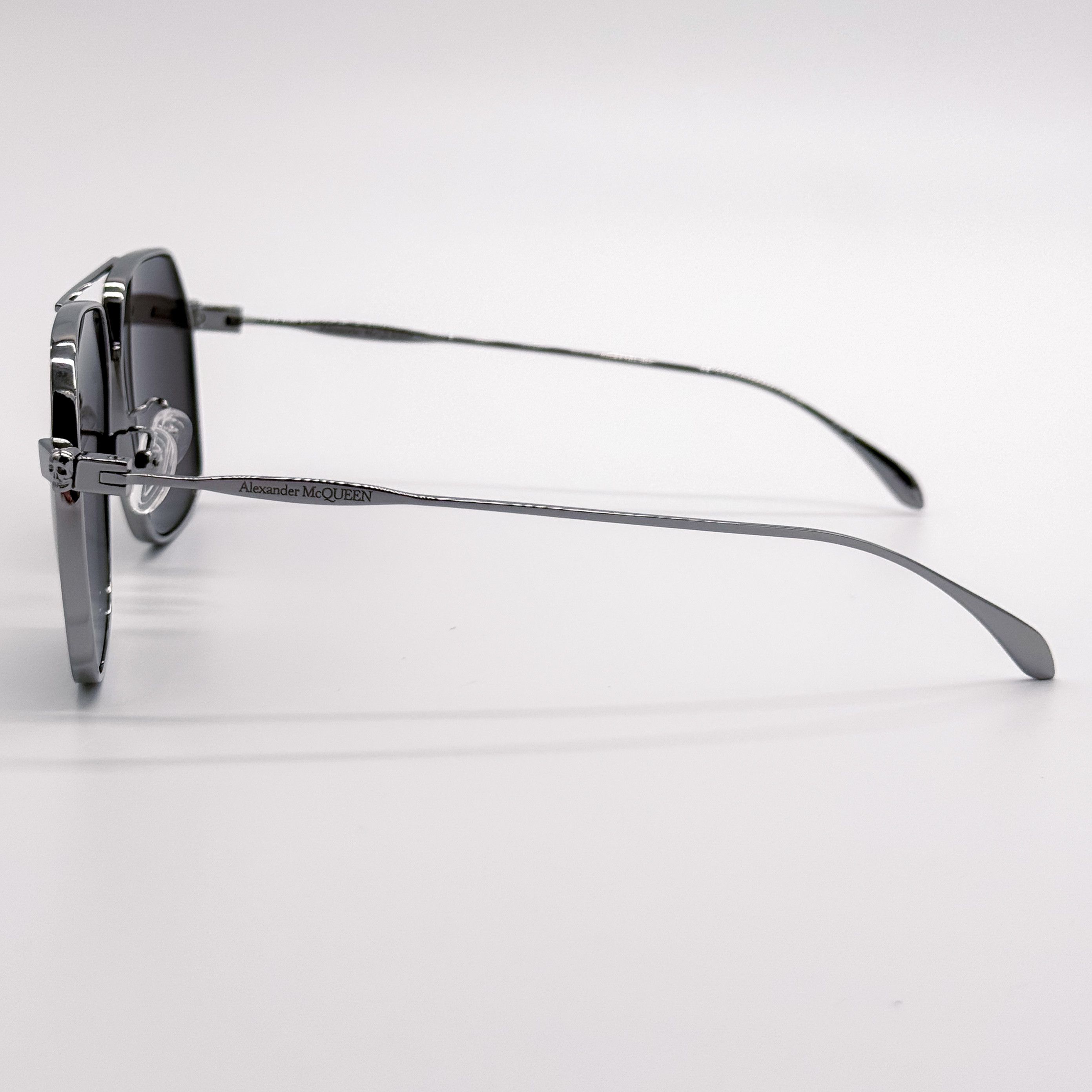 Alexander McQueen NEW ALEXANDER MCQUEEN AM0372S 001 PILOT SILVER SUNGLASSES Size ONE SIZE - 7 Thumbnail