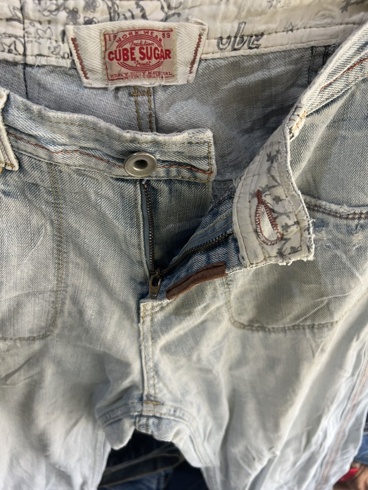 Other 🔥Vintage Cube Sugar Buckle Distressed Denim Size US 29 - 9 Thumbnail